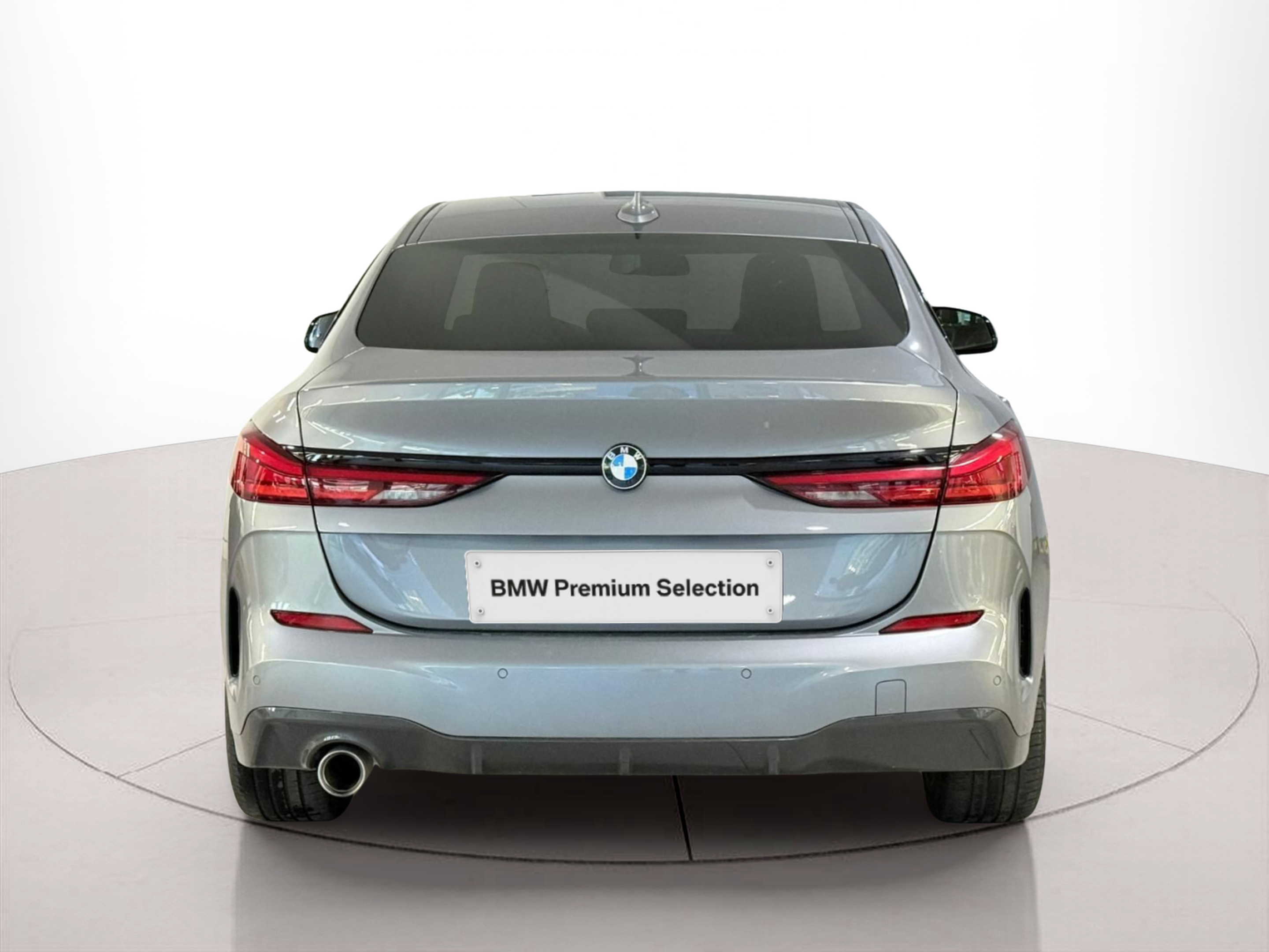 BMW Série 2 216d Gran Coupe color Gris. Año 2024. 85KW(116CV). Diesel. En concesionario Santogal Carnaxide de Oeiras