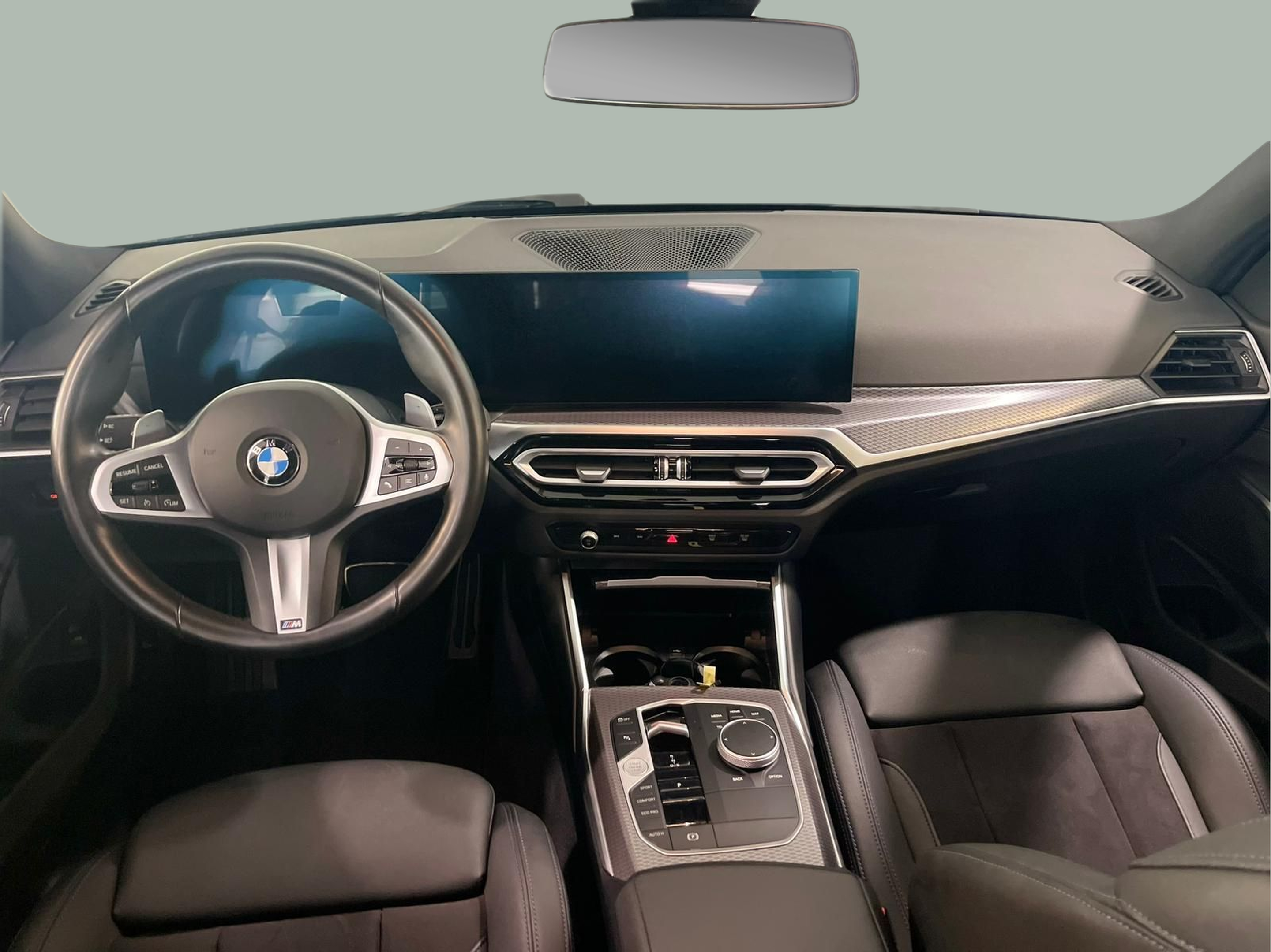 BMW Série 3 320d Touring color Gris. Año 2024. 140KW(190CV). Diesel. En concesionario Santogal Carnaxide de Oeiras