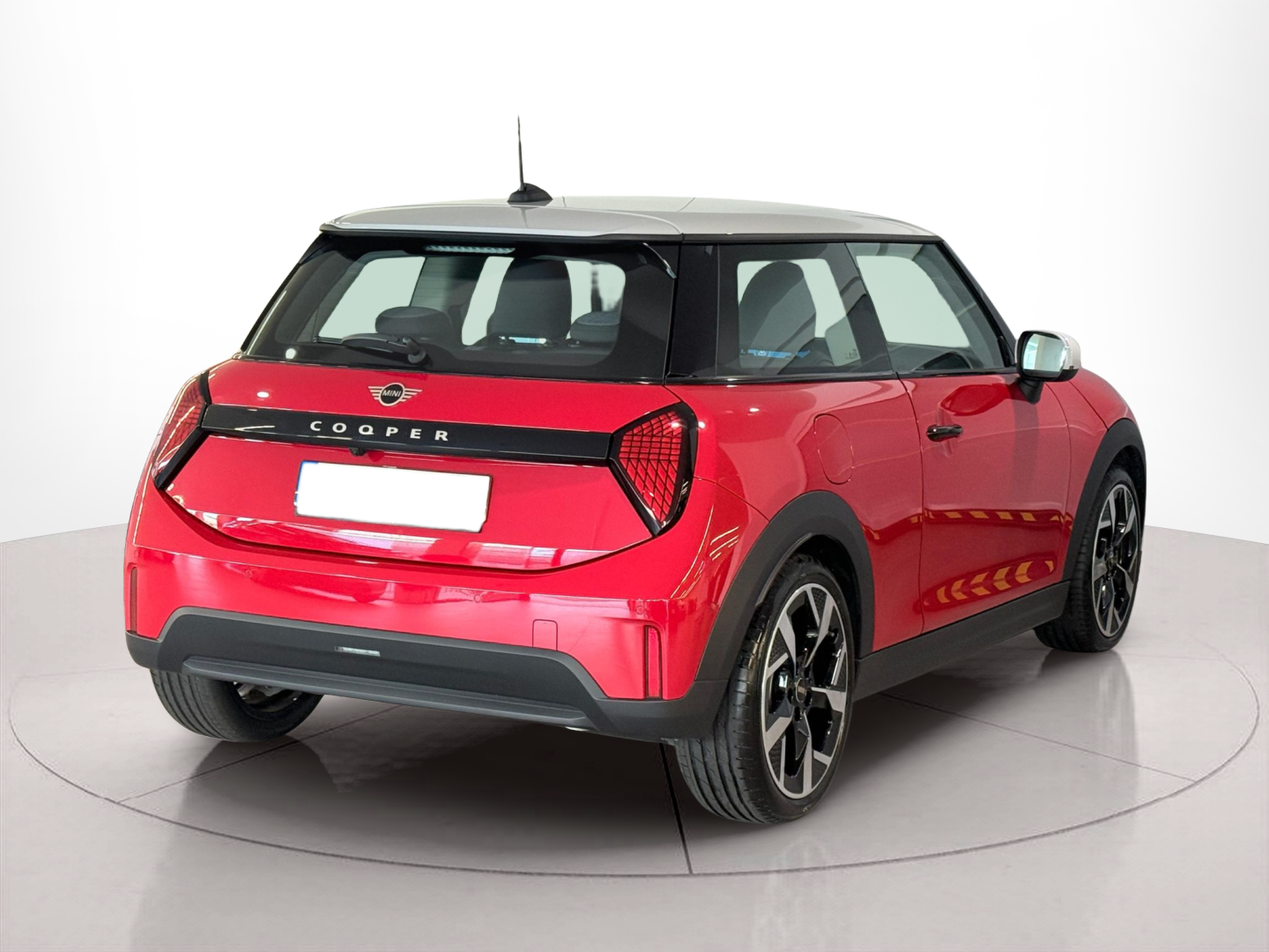fotoG 4 del MINI MINI 3 Portas Cooper C 115 kW (156 CV) 156cv Gasolina de 2024 em Oeiras