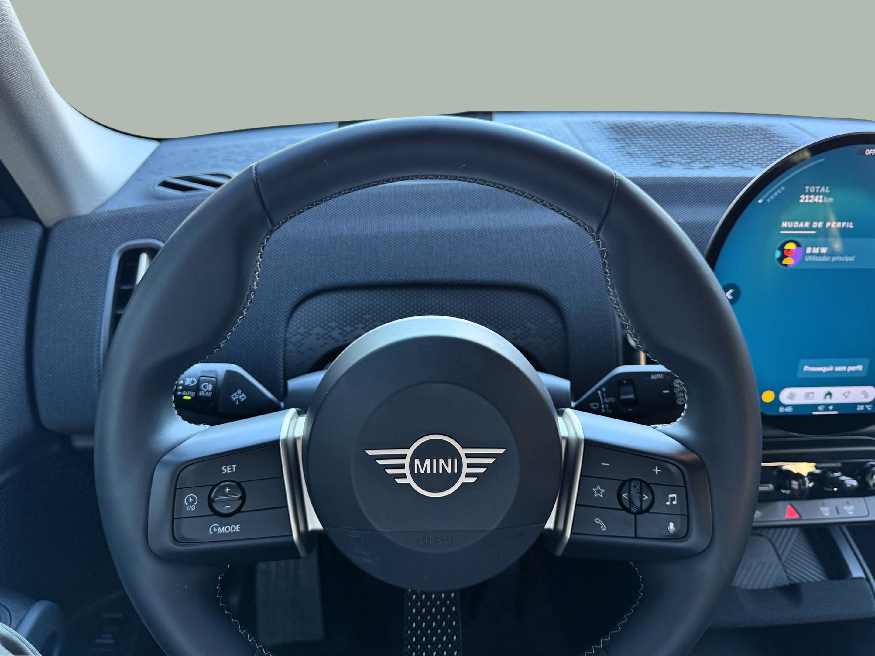 fotoG 12 del MINI Countryman Eléctrico E 150 kW (204 CV) 204cv Elétrico de 2024 em Oeiras