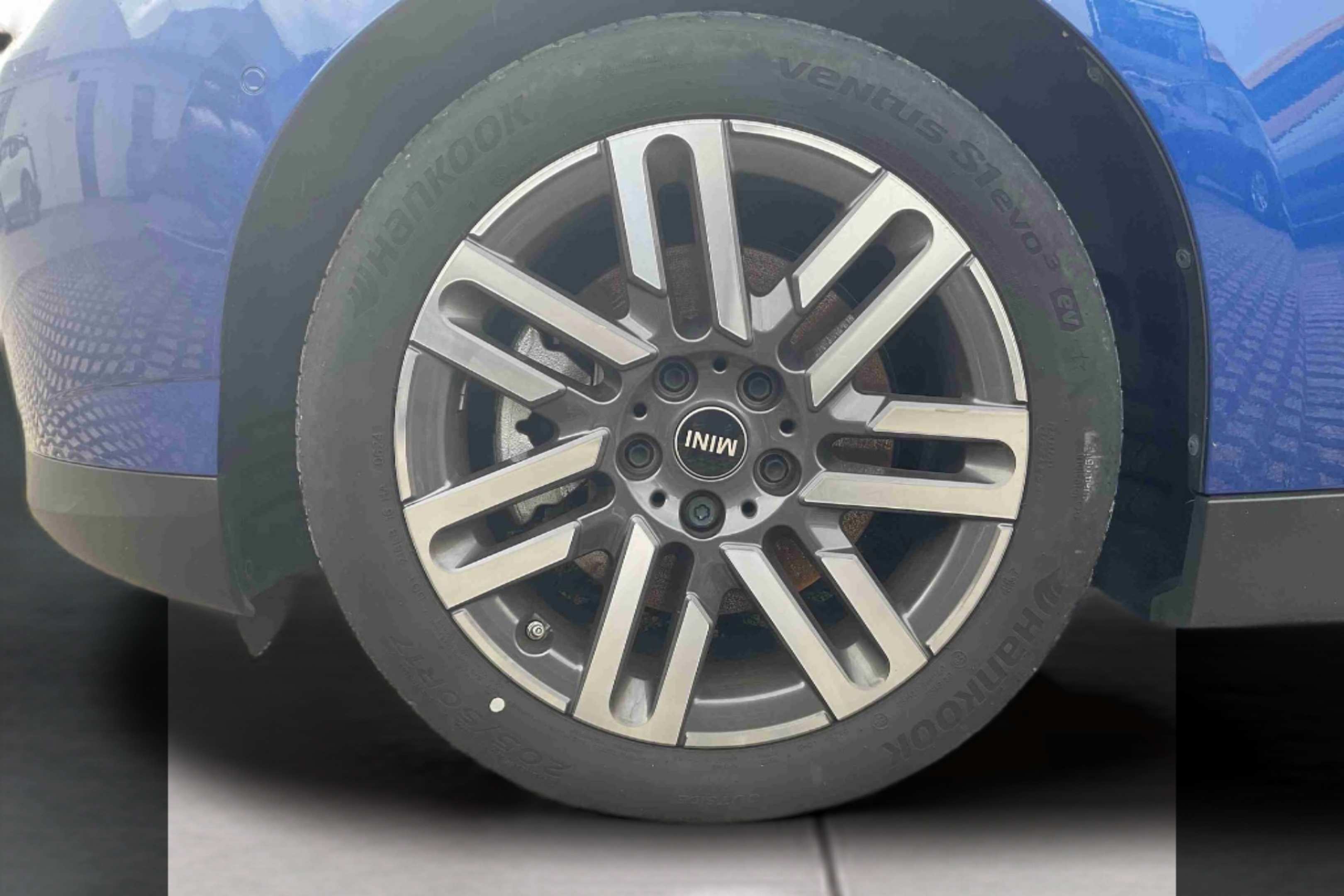 fotoG 6 del MINI MINI 3 Portas Cooper E 135 kW (184 CV) 184cv Elétrico de 2024 em Oeiras