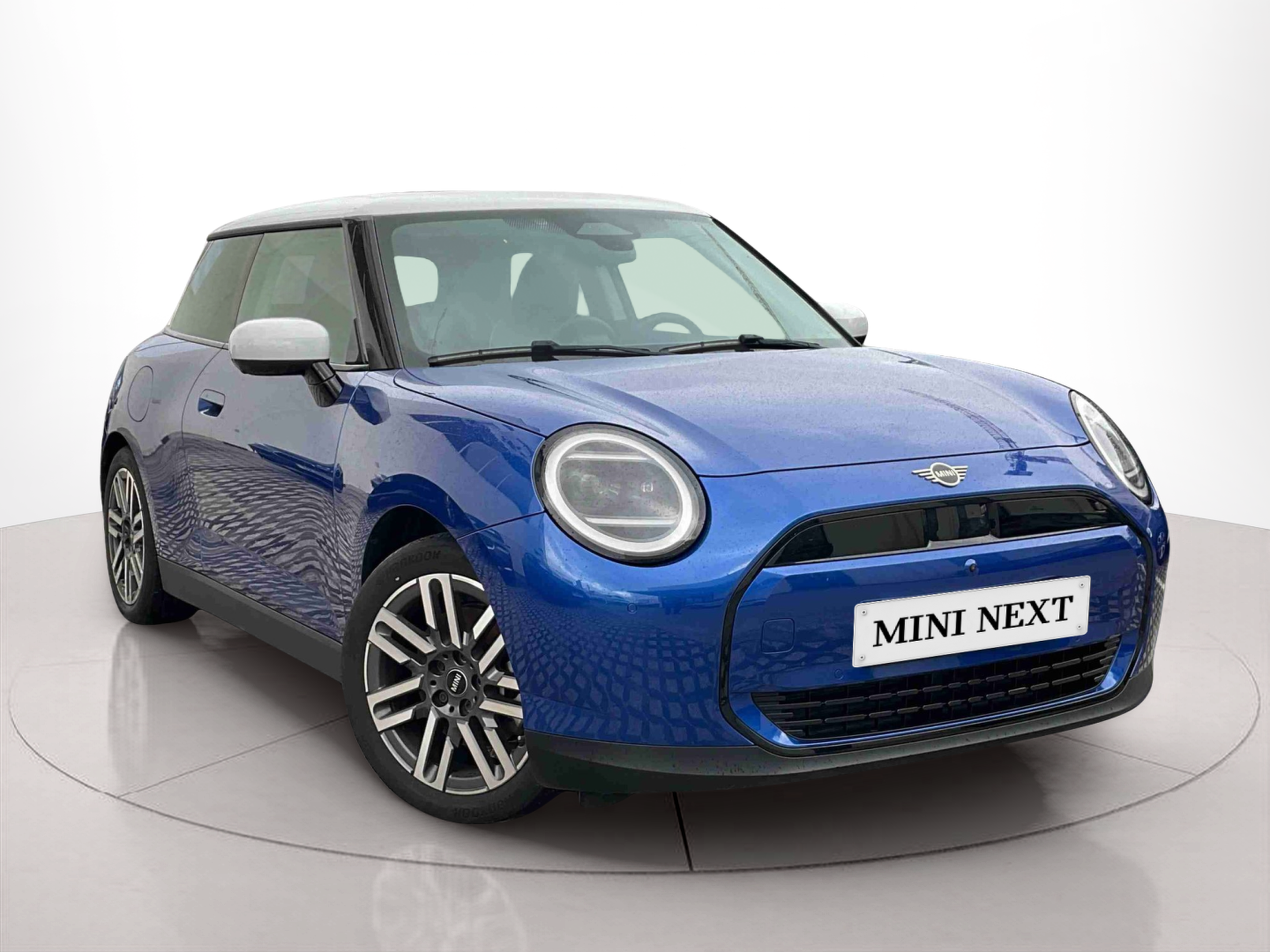 Fotos de MINI 3 Portas Cooper E 135 kW (184 CV)