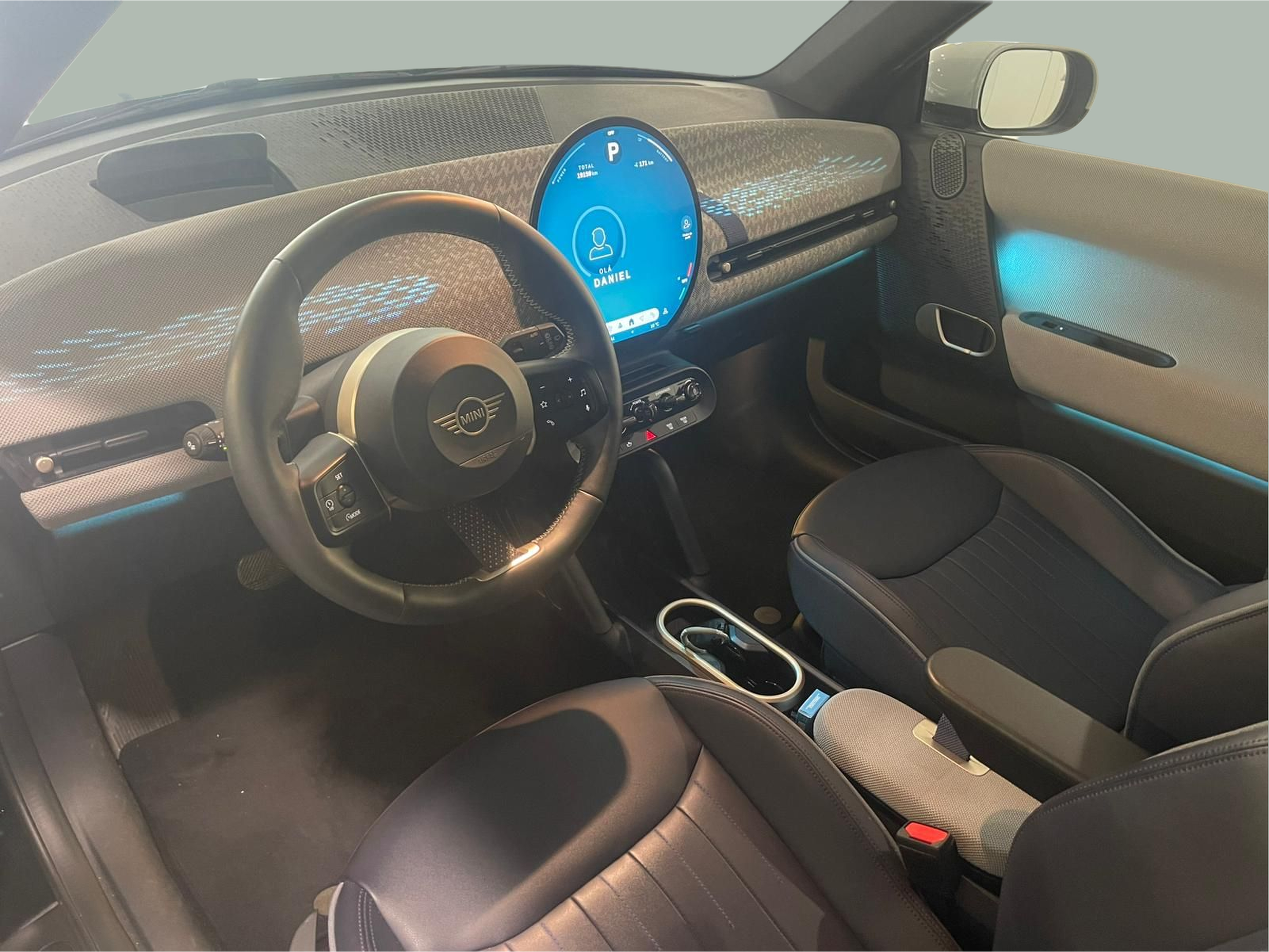 fotoG 6 del MINI MINI Cooper E 135 kW (184 CV) 184cv Elétrico de 2024 em Oeiras