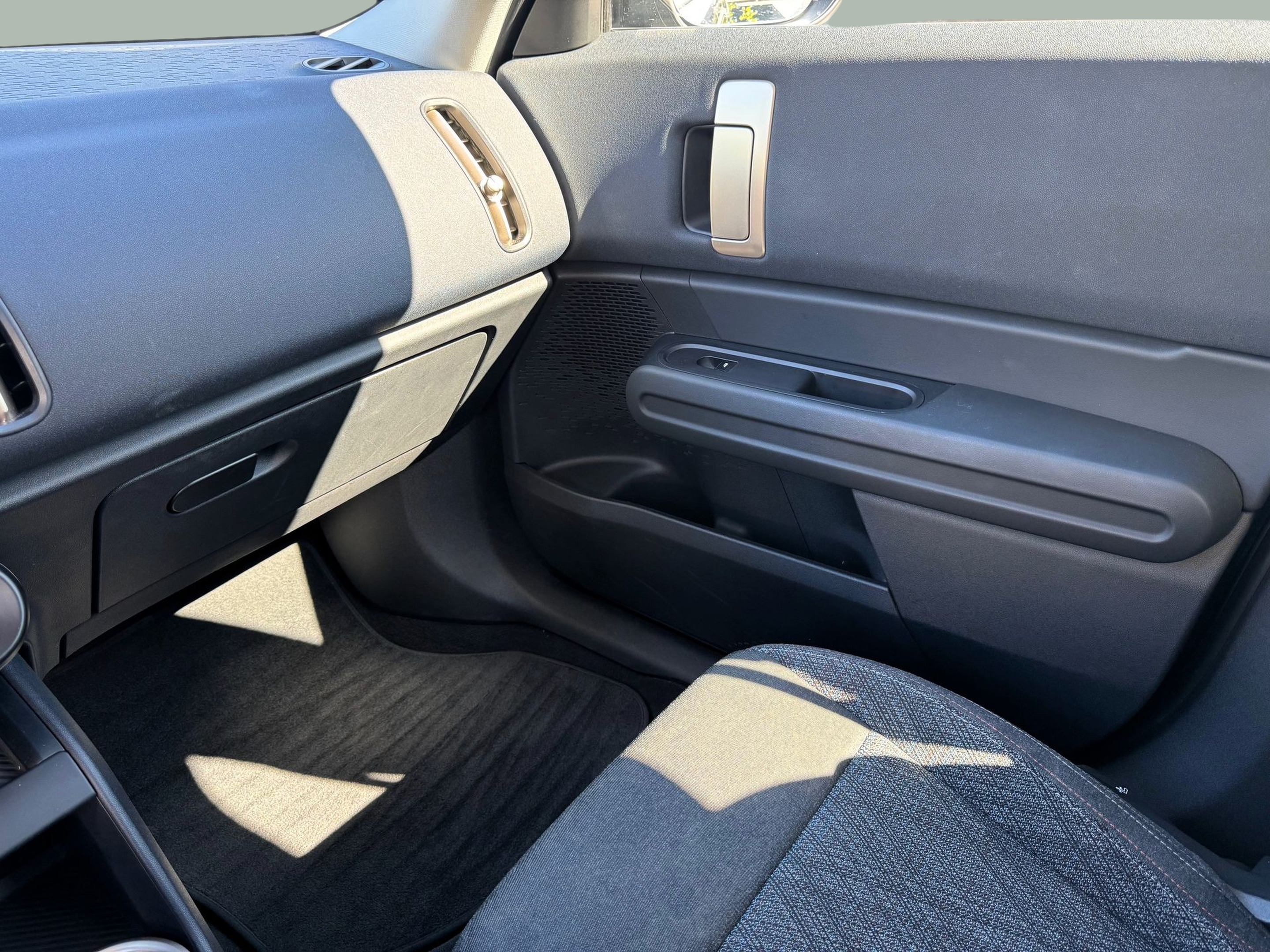 fotoG 17 del MINI Countryman Eléctrico E 150 kW (204 CV) 204cv Elétrico de 2024 em Oeiras