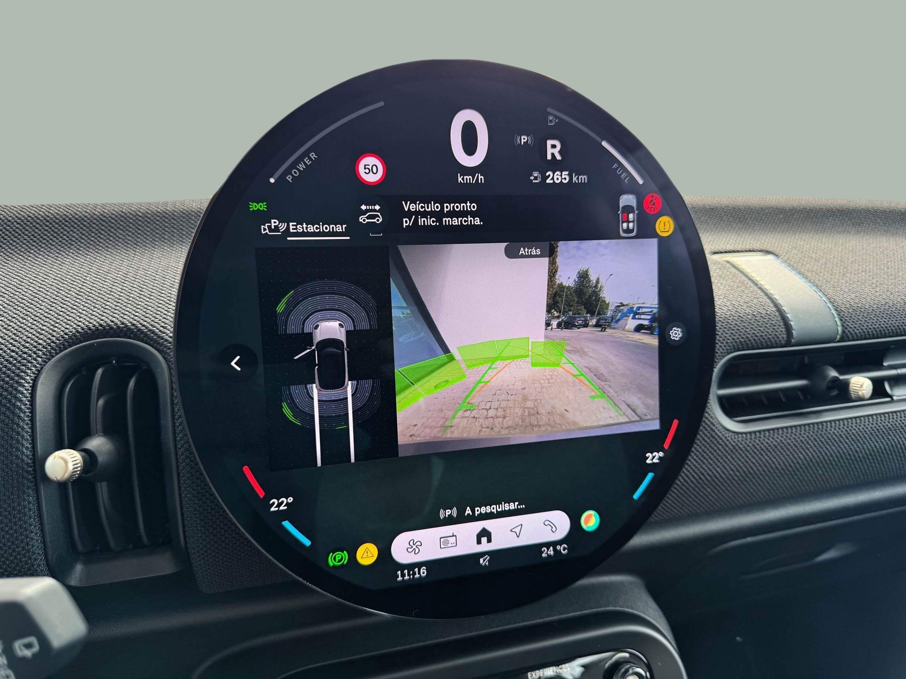 fotoG 13 del MINI MINI 3 Portas Cooper C 115 kW (156 CV) 156cv Gasolina de 2024 em Oeiras