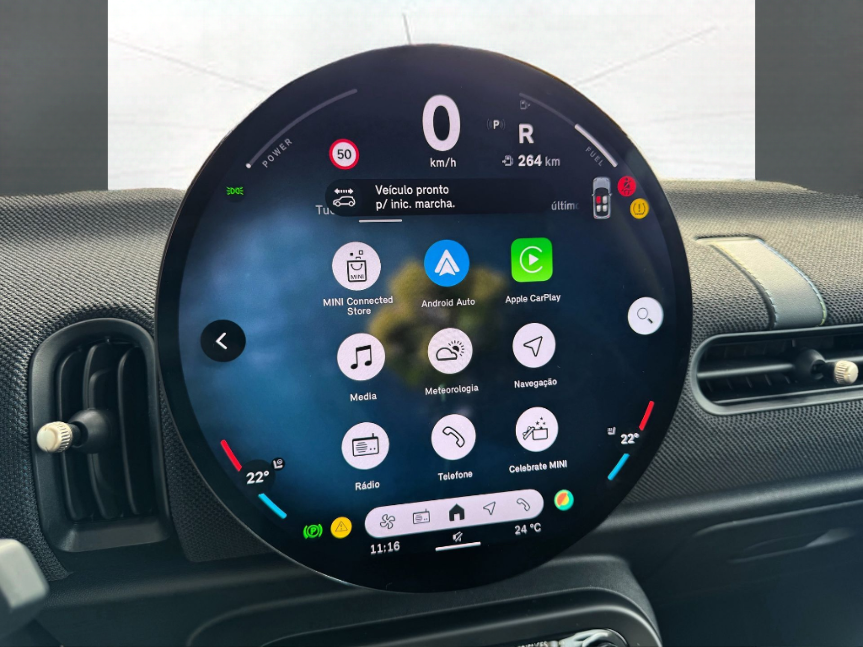 fotoG 14 del MINI MINI 3 Portas Cooper C 115 kW (156 CV) 156cv Gasolina de 2024 em Oeiras