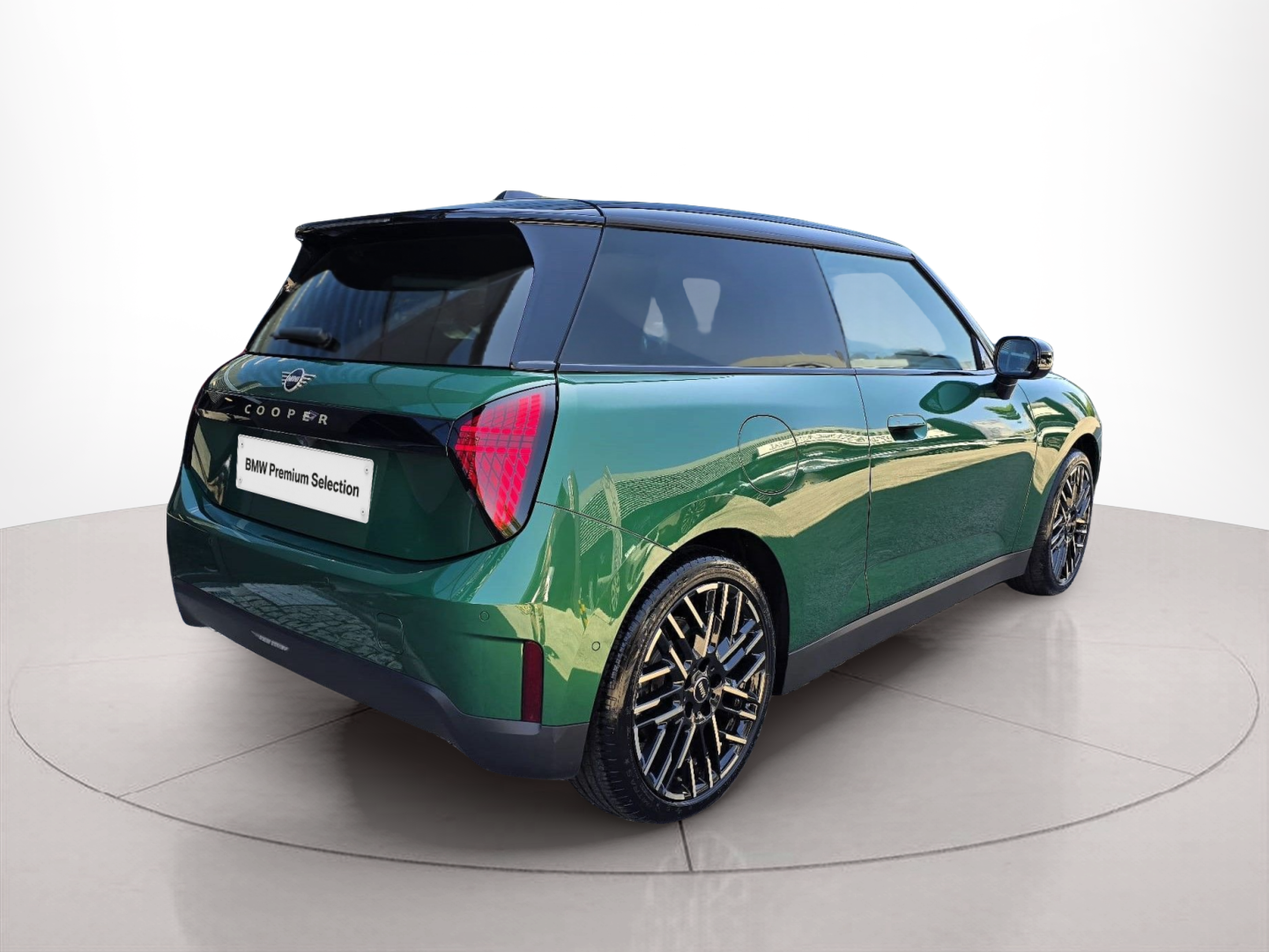 fotoG 3 del MINI MINI 3 Portas Cooper E 135 kW (184 CV) 184cv Elétrico de 2024 em Oeiras