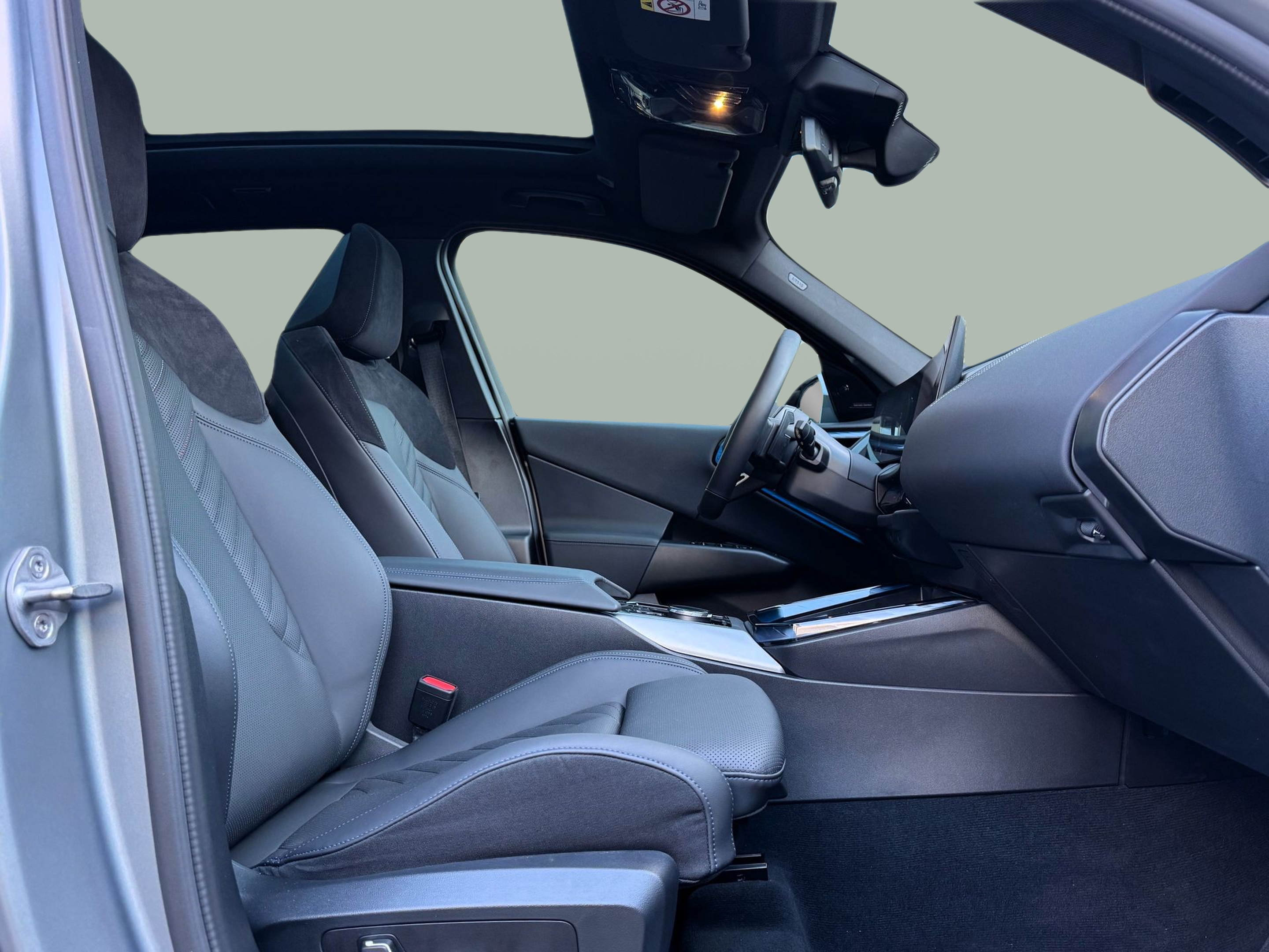 BMW X3 xDrive20d color Gris. Año 2024. 145KW(197CV). Diesel. En concesionario Santogal Oeiras de Oeiras