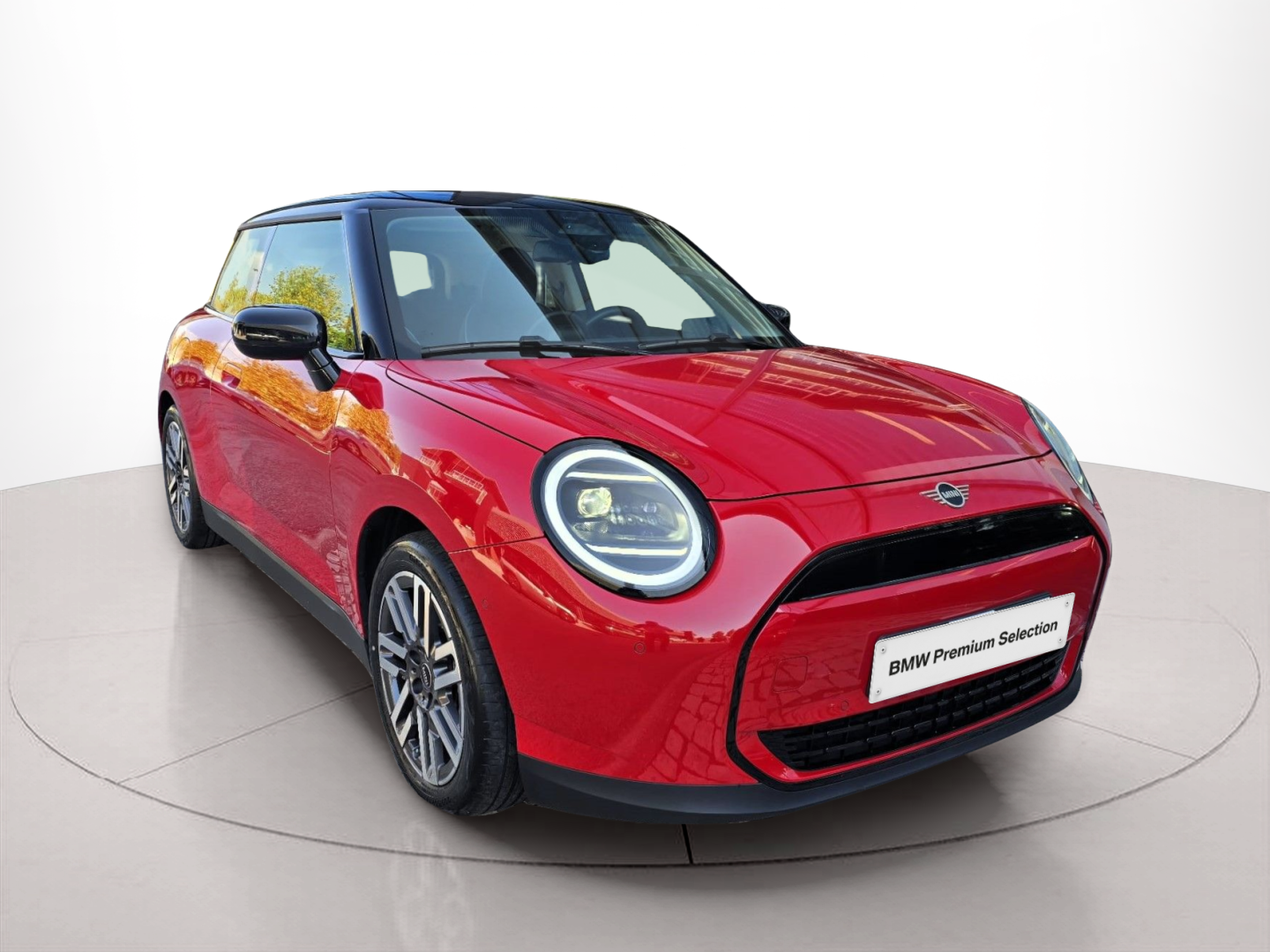 fotoG 10 del MINI MINI 3 Portas Cooper E 135 kW (184 CV) 184cv Elétrico de 2024 em Oeiras