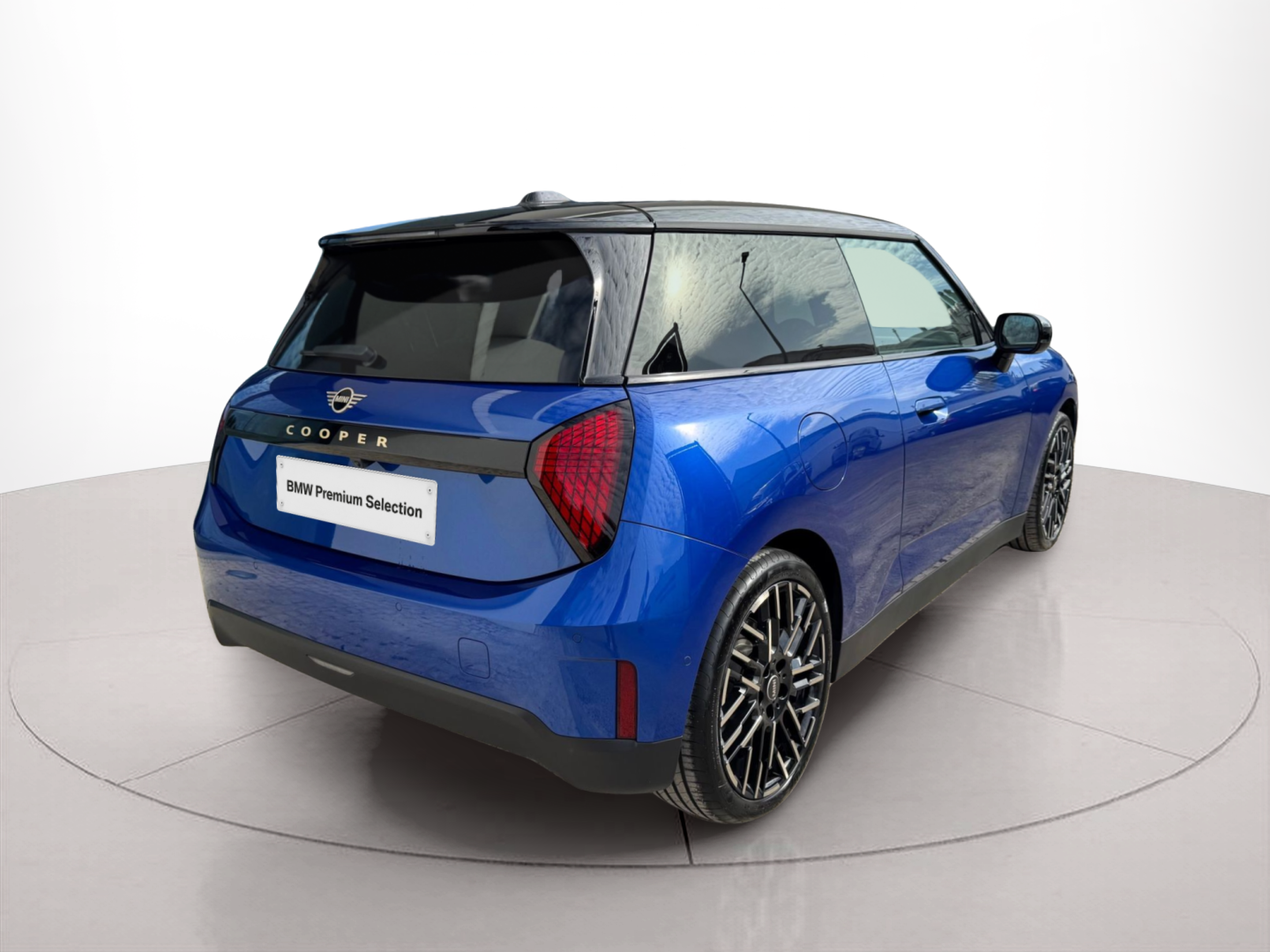 fotoG 3 del MINI MINI 3 Portas Cooper E 135 kW (184 CV) 184cv Elétrico de 2024 em Oeiras