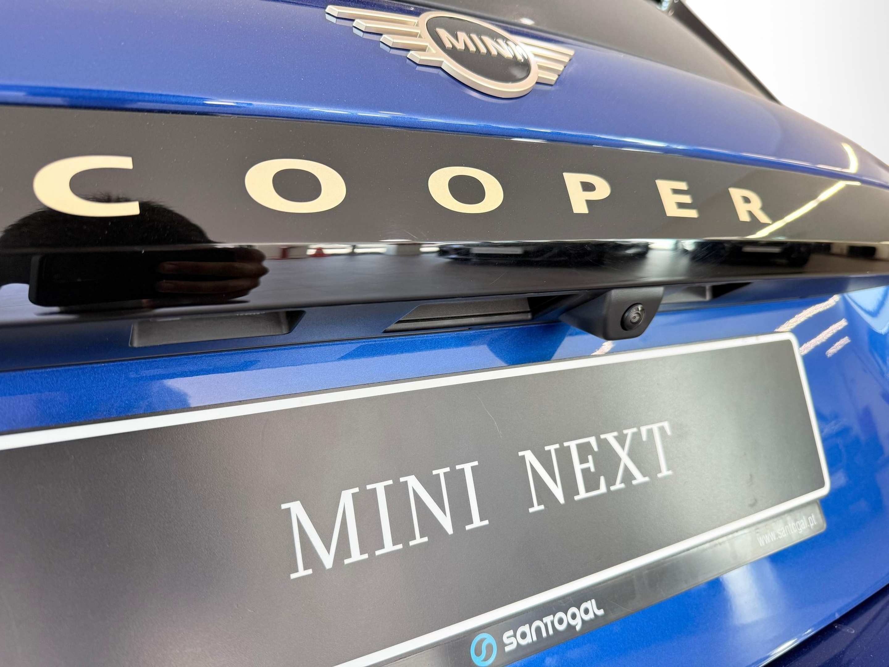 fotoG 22 del MINI MINI 3 Portas Cooper E 135 kW (184 CV) 184cv Elétrico de 2024 em Oeiras