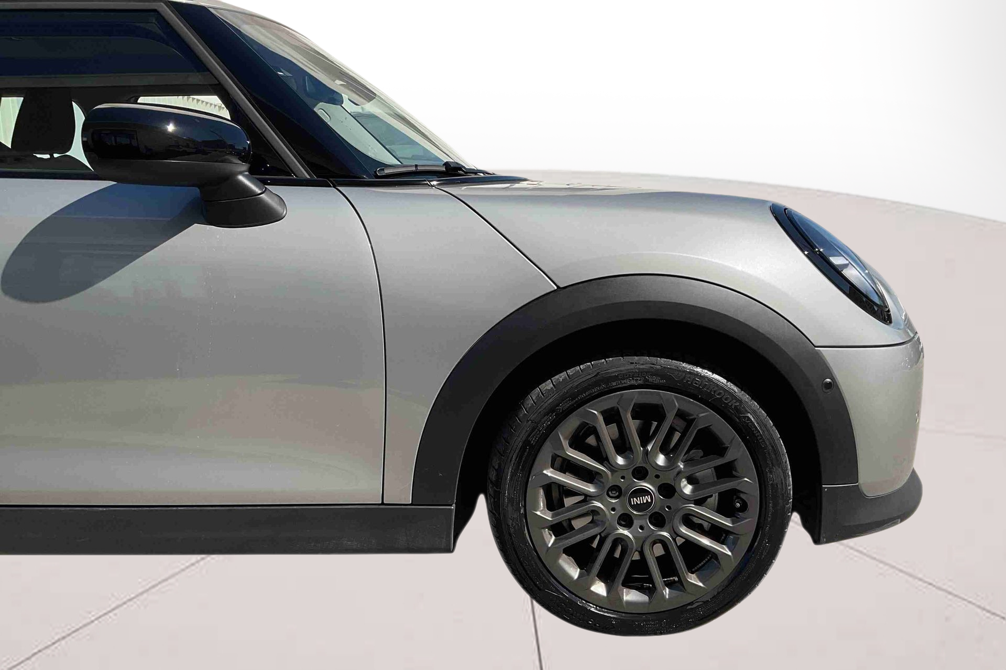 fotoG 11 del MINI MINI 5 Portas Cooper 115 kW (156 CV) 156cv Gasolina de 2024 em Oeiras