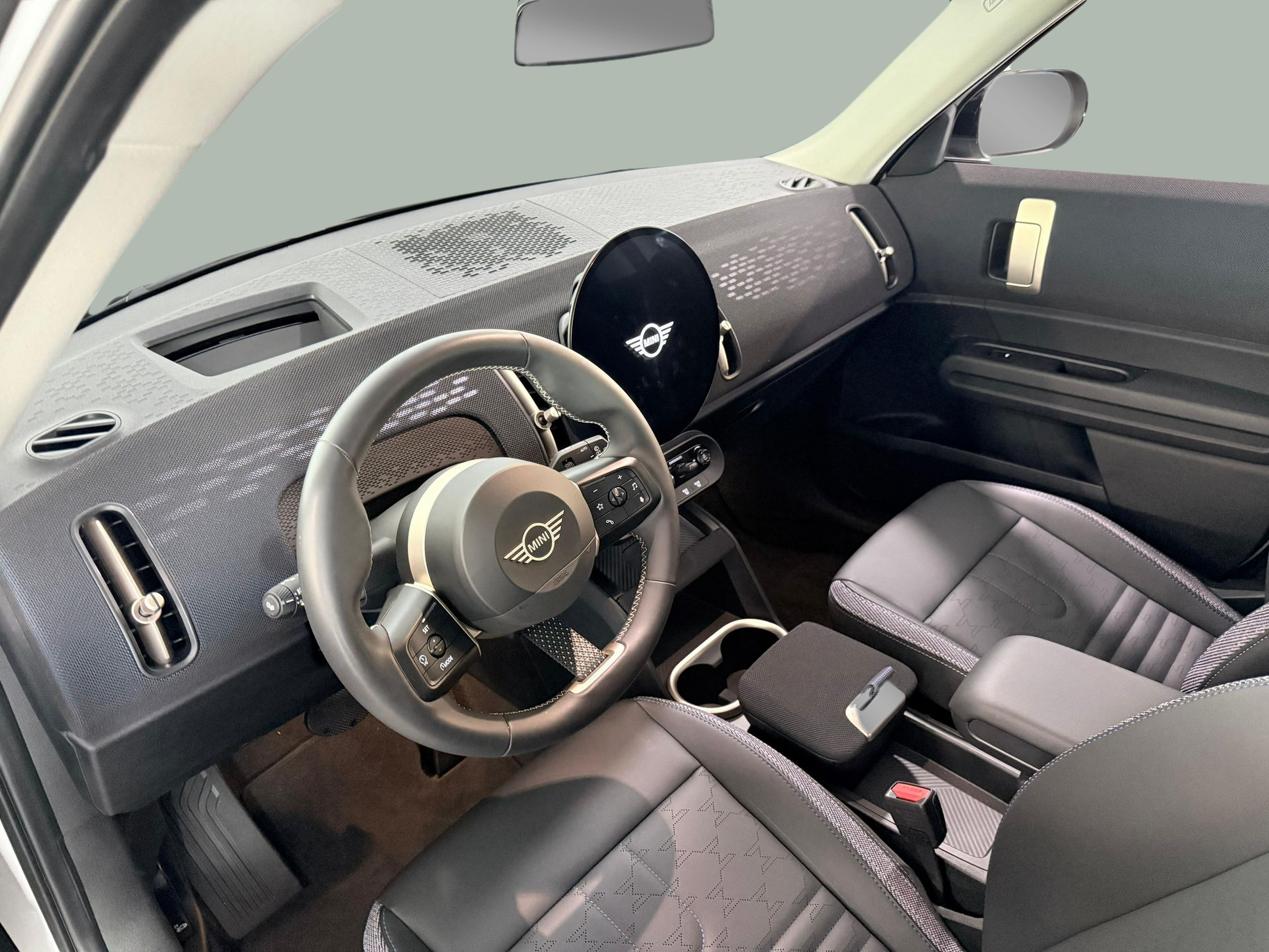 fotoG 8 del MINI MINI Countryman D 120 kW (163 CV) 163cv Diesel de 2024 em Oeiras