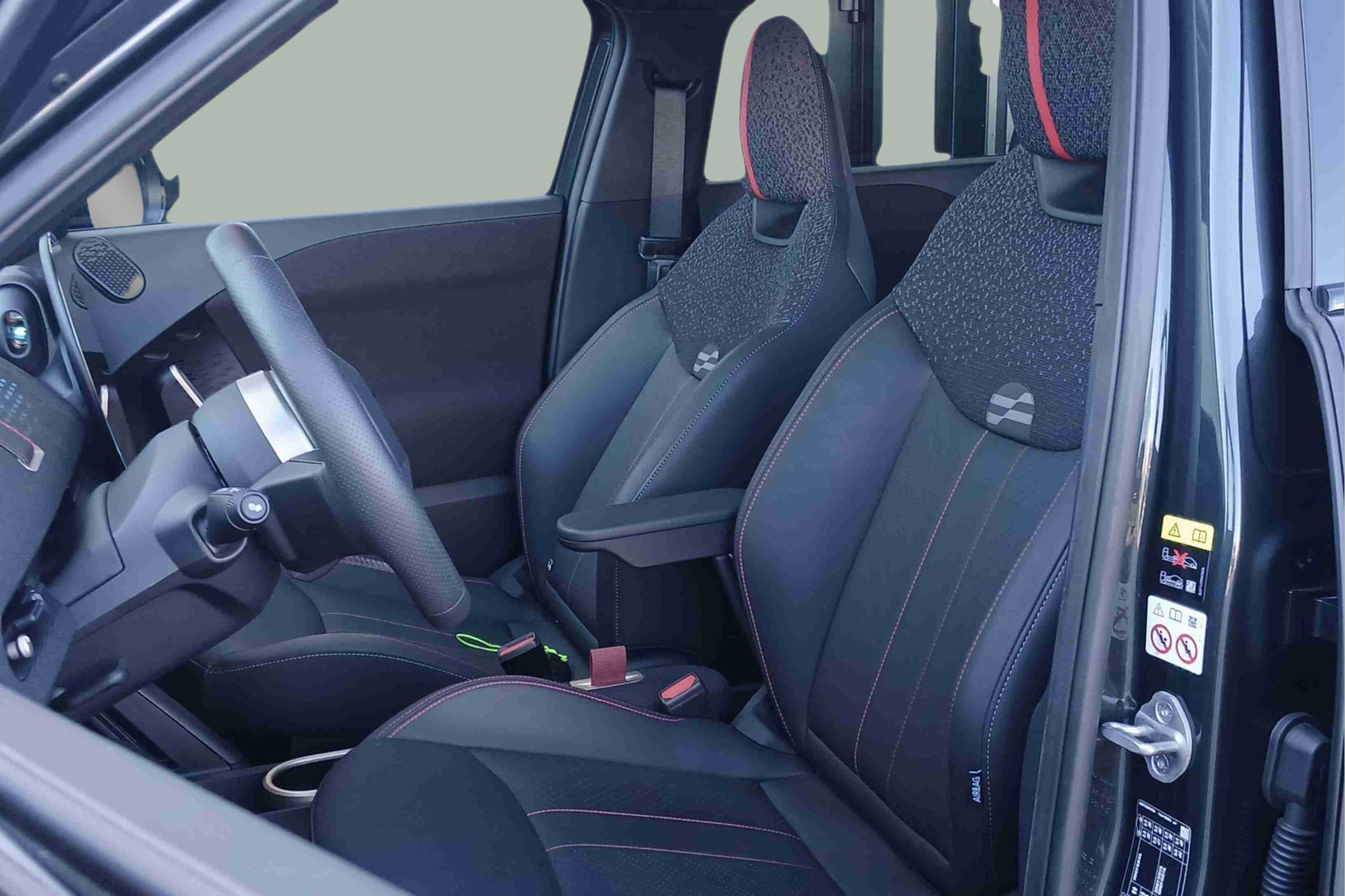 fotoG 6 del mini MINI Aceman SE 160 kW (218 CV) 218cv Elétrico de 2024 em Oeiras