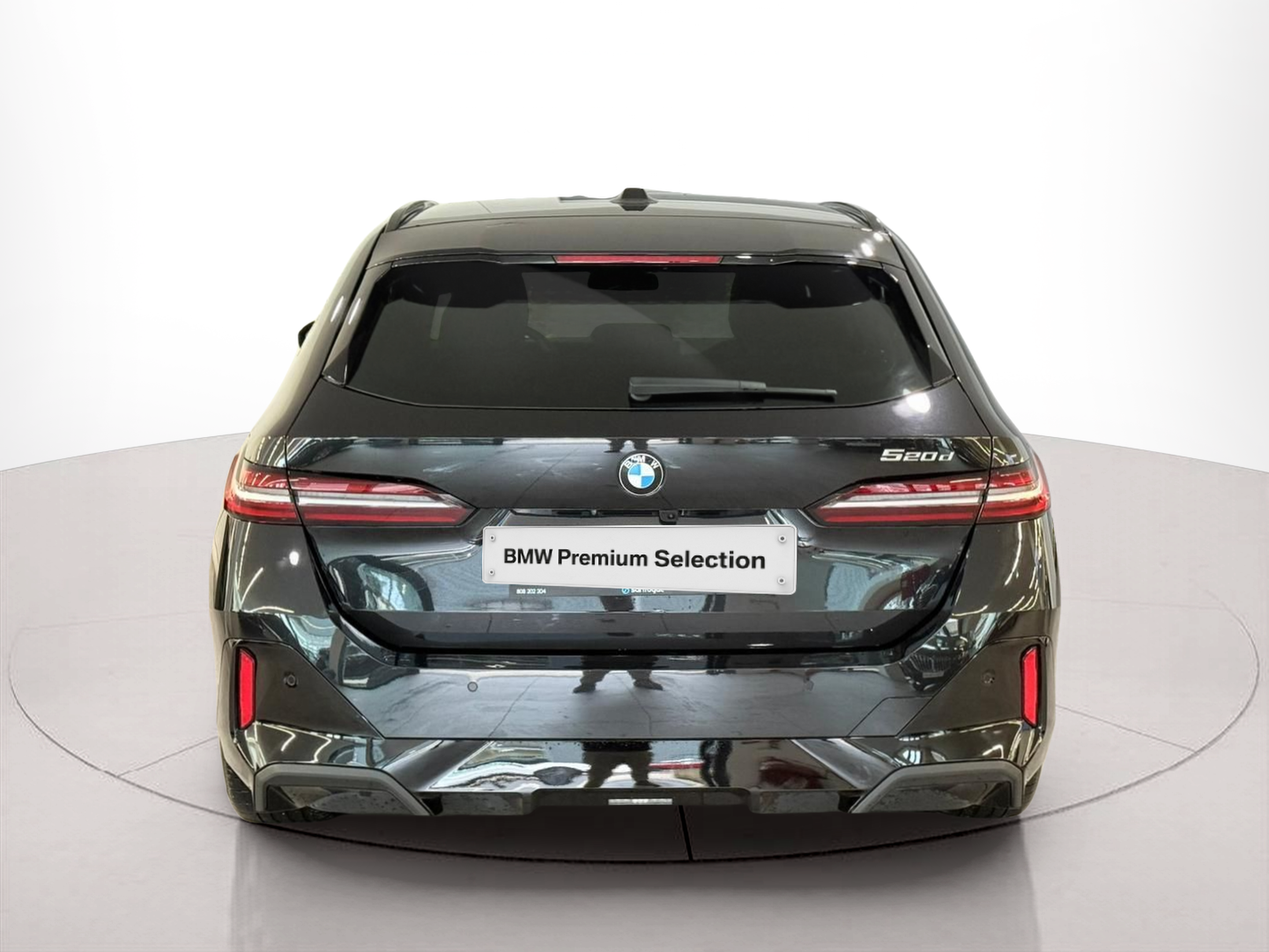 BMW Série 5 520d Touring color Negro. Año 2025. 145KW(197CV). Diesel. En concesionario Santogal Carnaxide de Oeiras