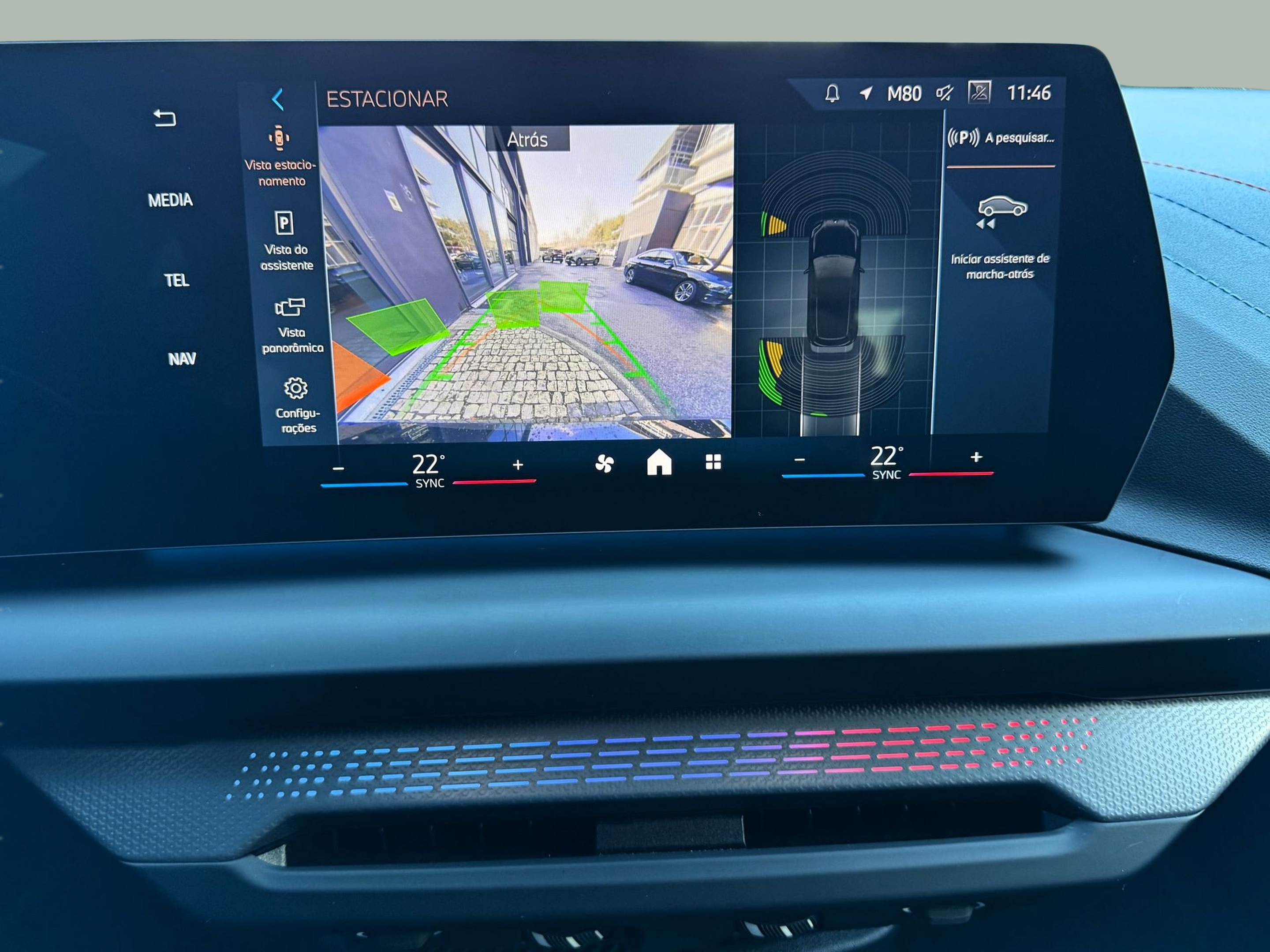 BMW Série 1 116i color Negro. Año 2025. 90KW(122CV). Gasolina. En concesionario Santogal Oeiras de Oeiras