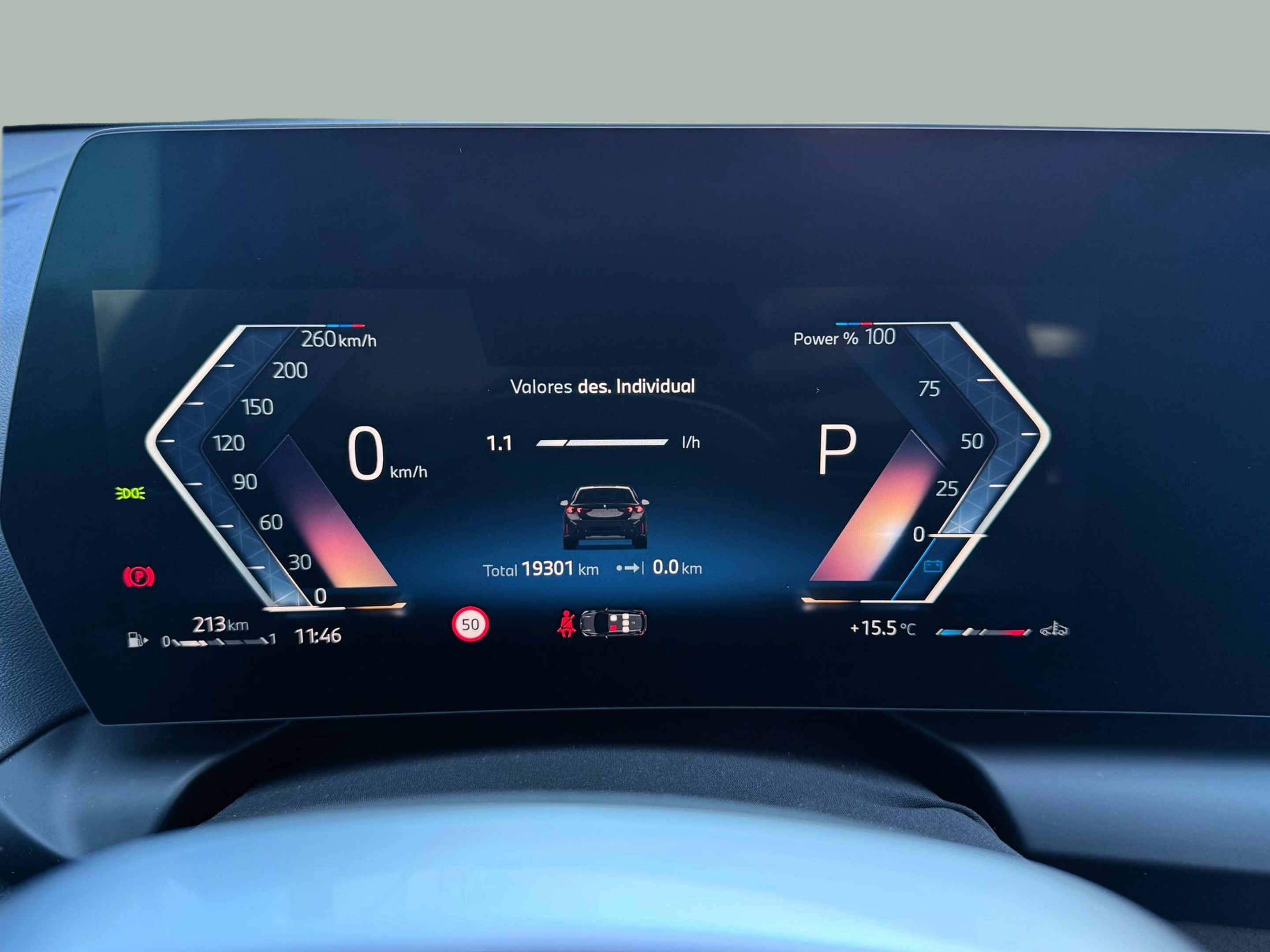 BMW Série 1 116i color Negro. Año 2025. 90KW(122CV). Gasolina. En concesionario Santogal Oeiras de Oeiras