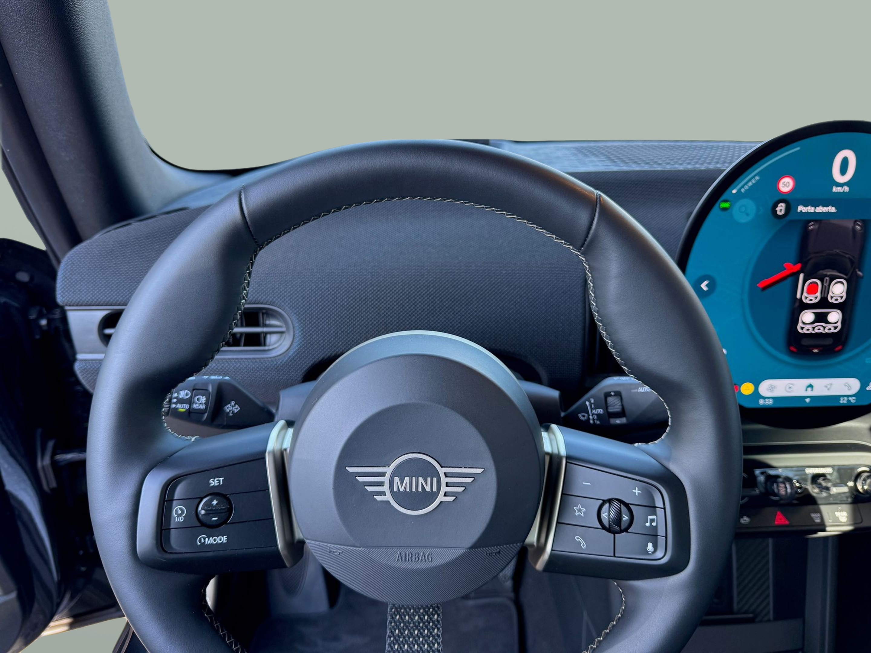 fotoG 14 del MINI MINI Cabrio Cooper C 120 kW (163 CV) 163cv Gasolina de 2025 em Oeiras