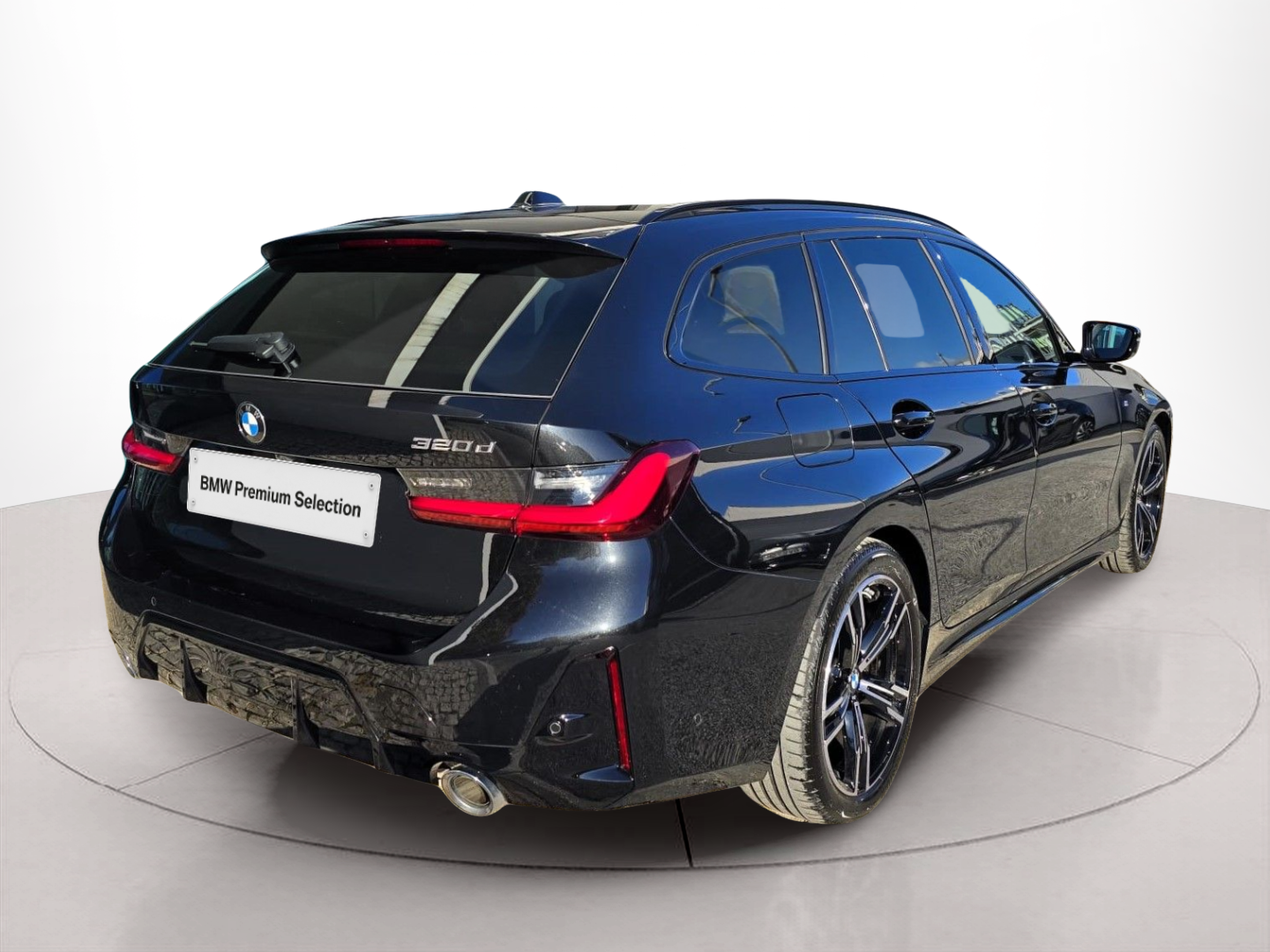 BMW Série 3 320d Touring color Negro. Año 2025. 140KW(190CV). Diesel. En concesionario Santogal Oeiras de Oeiras