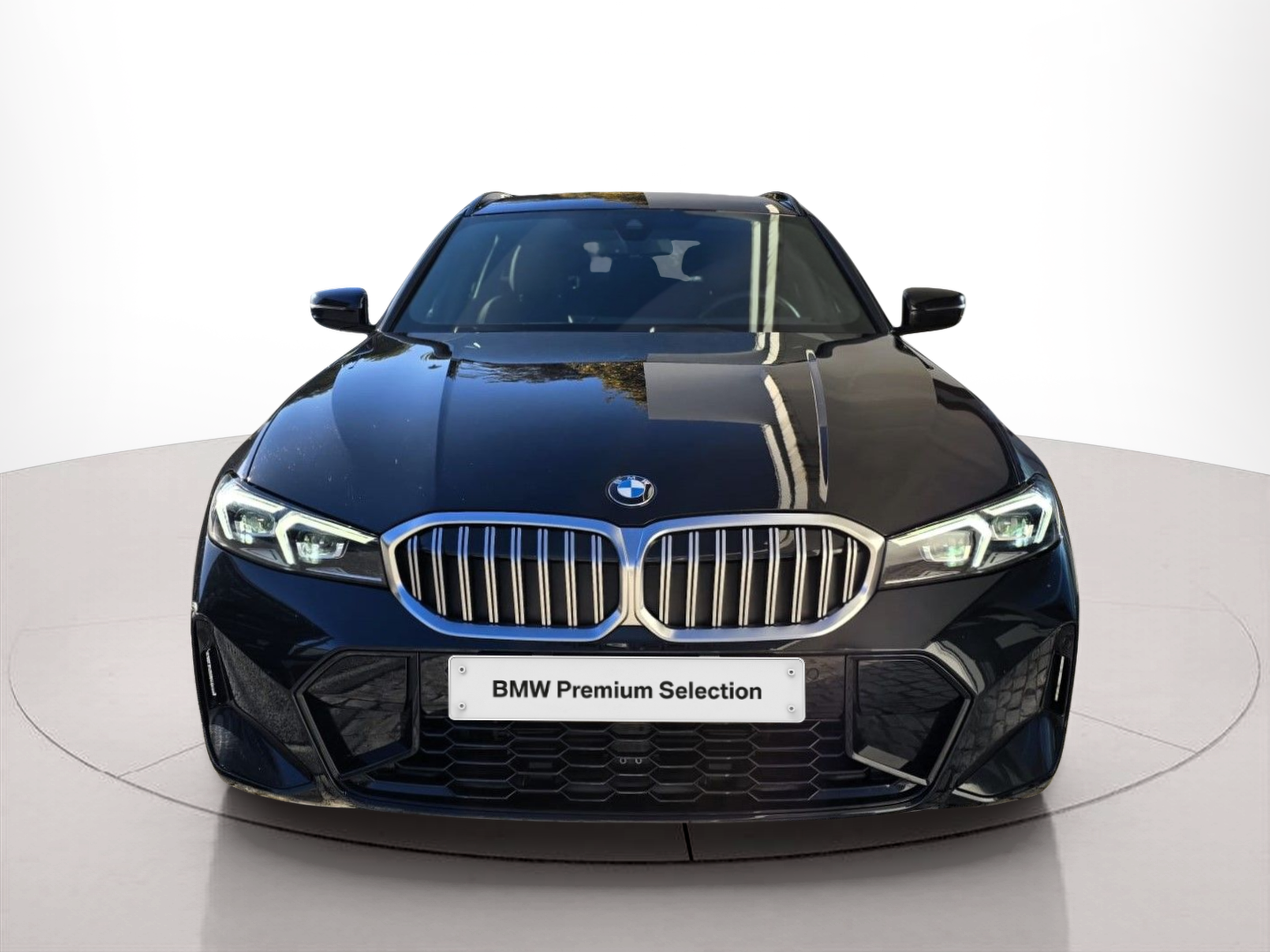 Fotos de BMW Série 3 320d Touring color Negro. Año 2025. 140KW(190CV). Diesel. En concesionario Santogal Oeiras de Oeiras