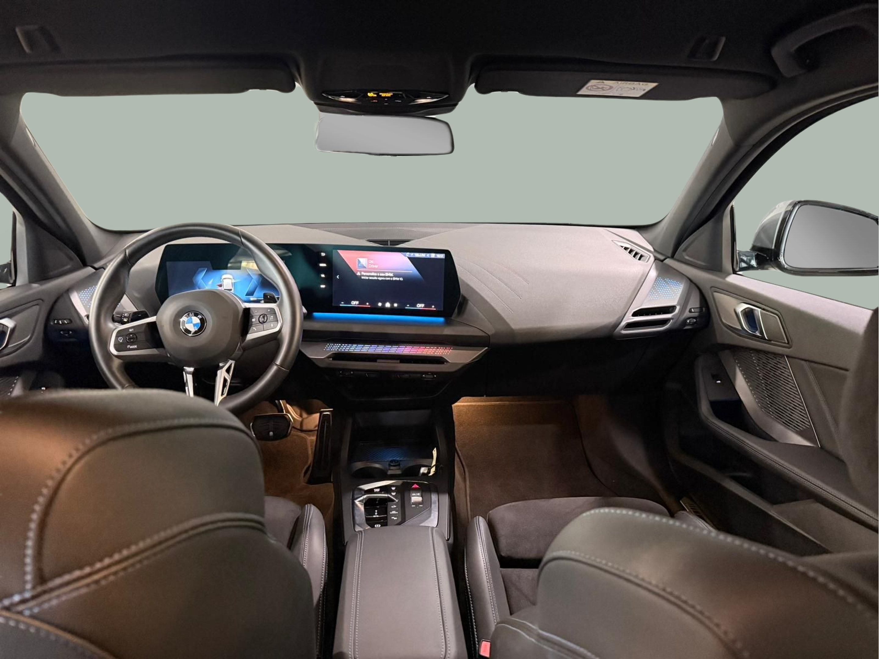 BMW Série 1 116i color Gris. Año 2025. 90KW(122CV). Gasolina. En concesionario Santogal Carnaxide de Oeiras