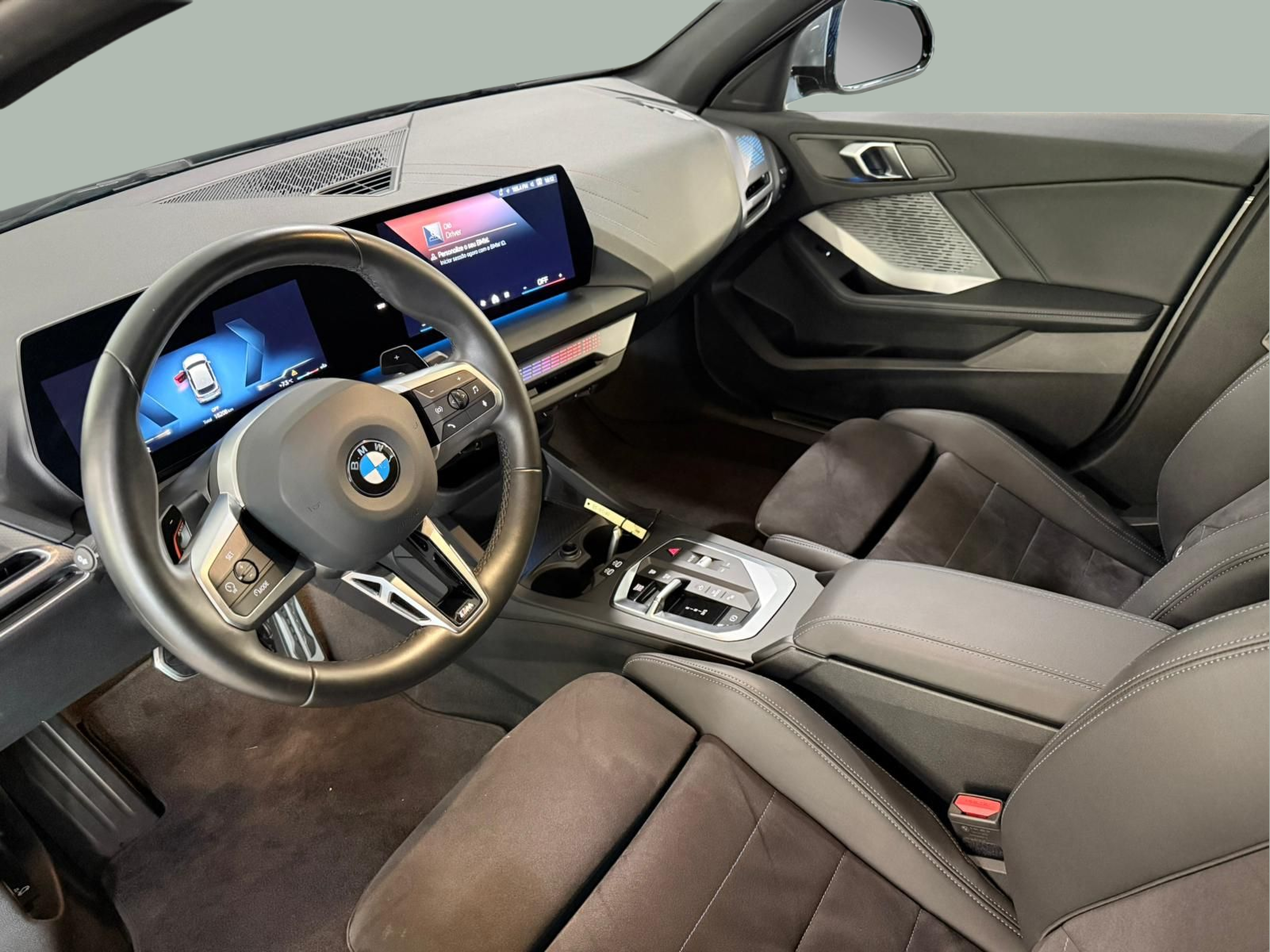 BMW Série 1 116i color Gris. Año 2025. 90KW(122CV). Gasolina. En concesionario Santogal Carnaxide de Oeiras