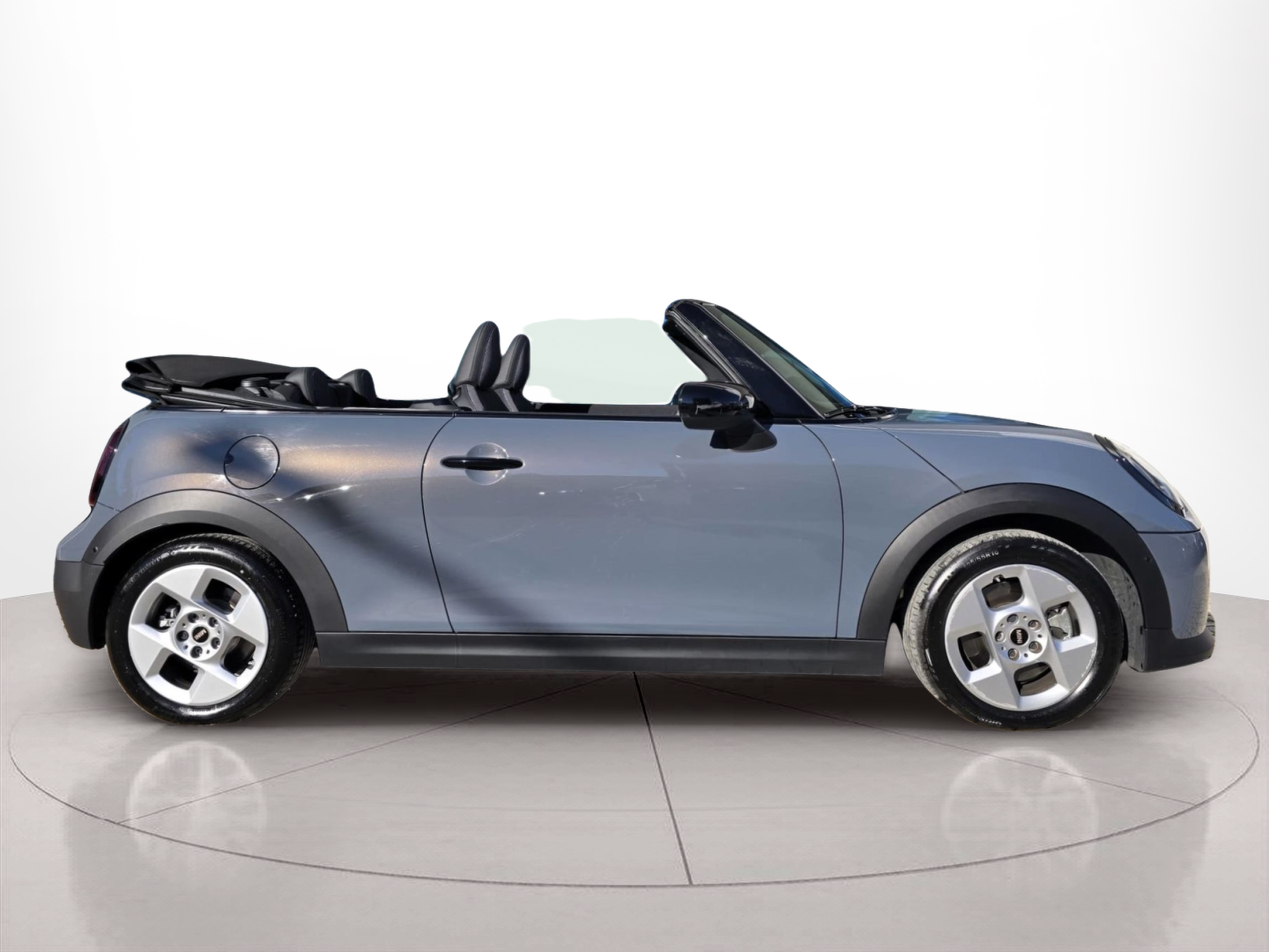 fotoG 2 del MINI MINI Cabrio Cooper C 120 kW (163 CV) 163cv Gasolina de 2025 em Oeiras