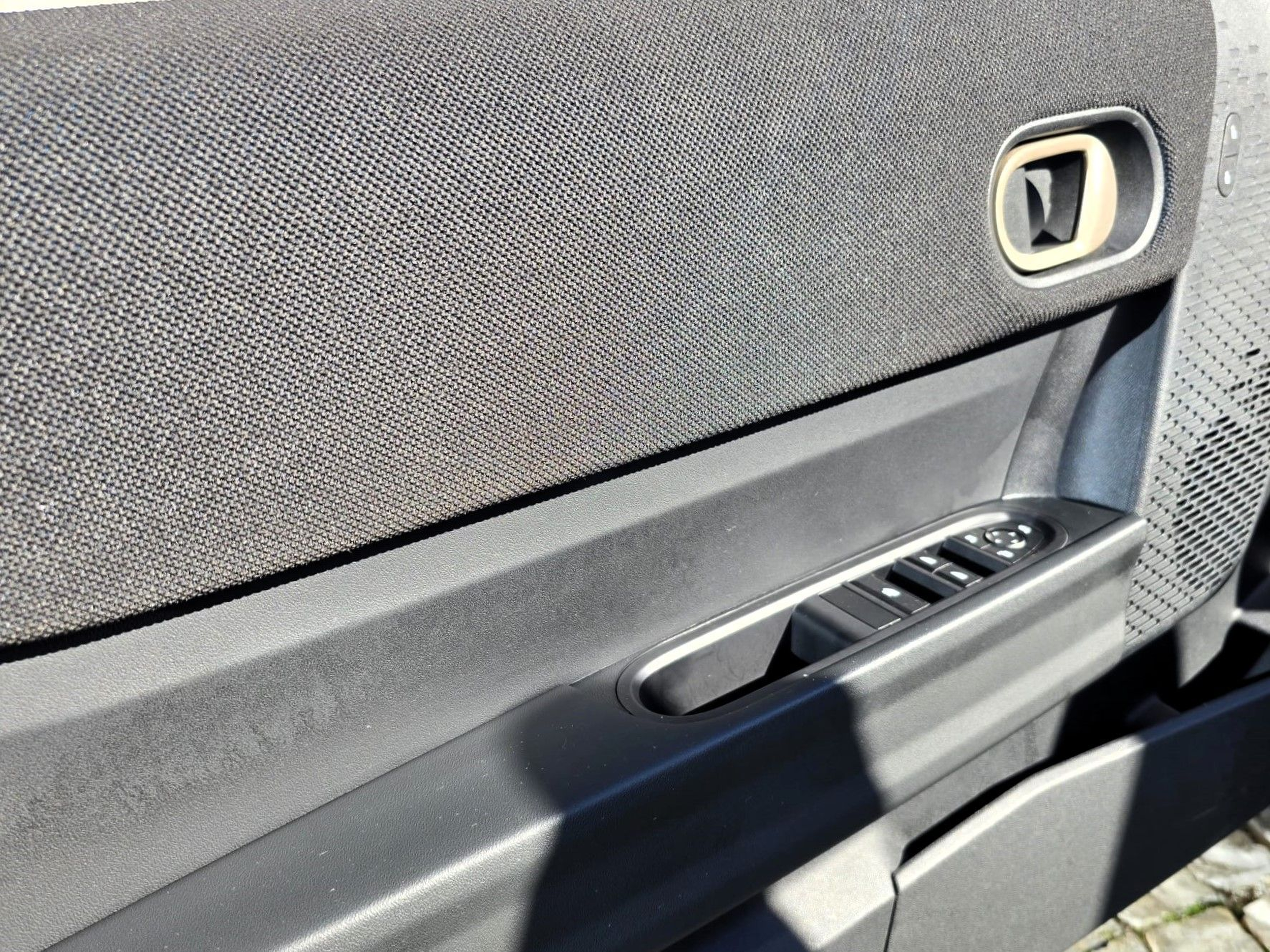 fotoG 11 del MINI MINI Cabrio Cooper C 120 kW (163 CV) 163cv Gasolina de 2025 em Oeiras