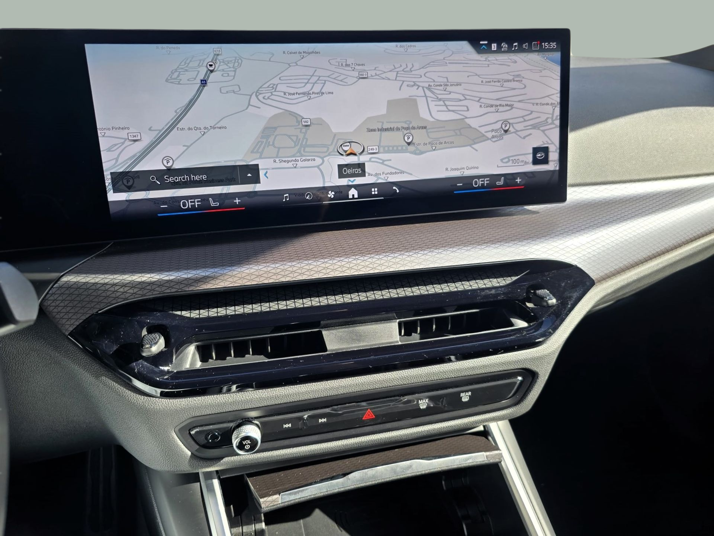 BMW Série 3 320d Touring color Gris. Año 2025. 140KW(190CV). Diesel. En concesionario Santogal Oeiras de Oeiras