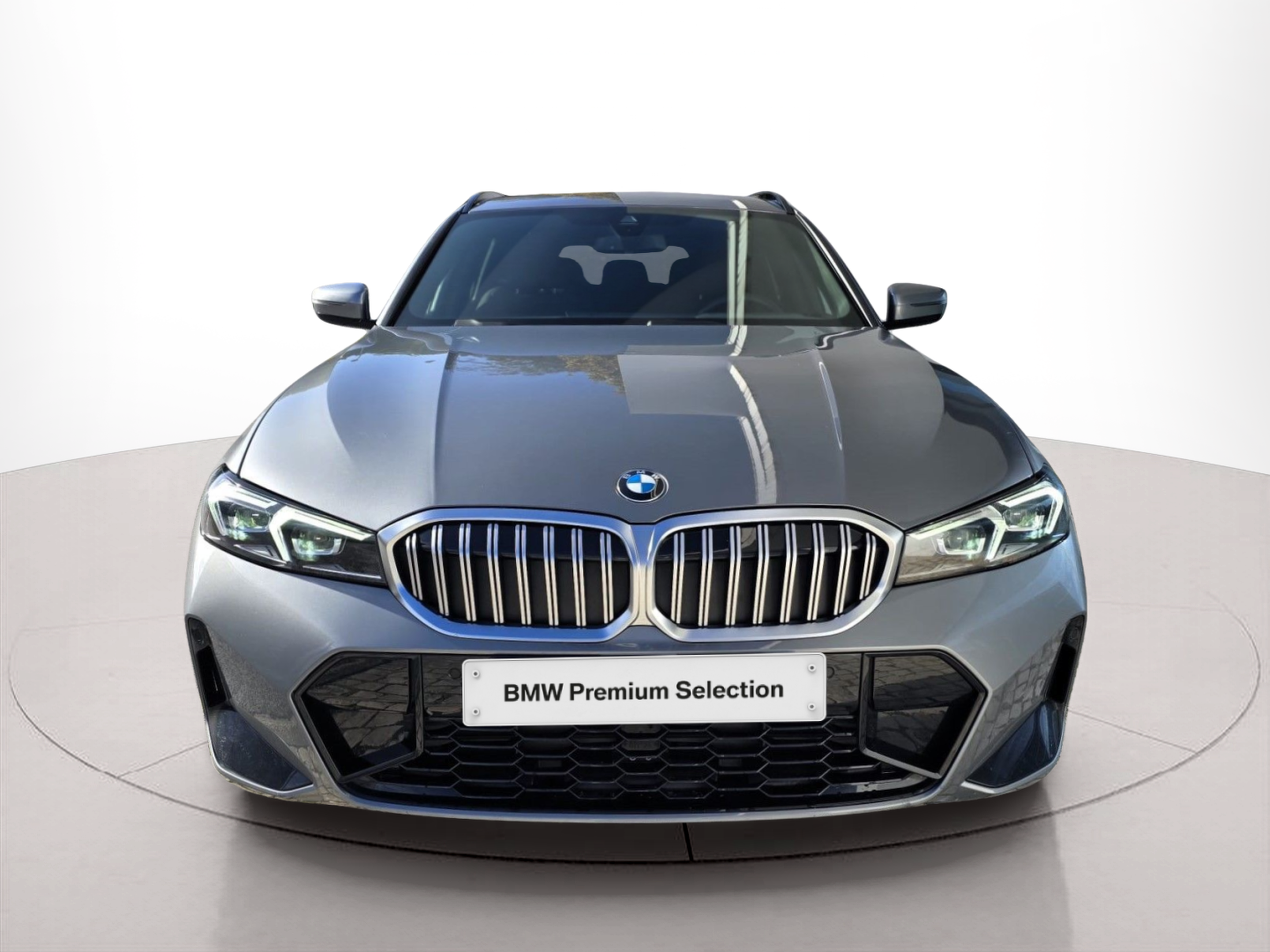 Fotos de BMW Série 3 320d Touring color Gris. Año 2025. 140KW(190CV). Diesel. En concesionario Santogal Oeiras de Oeiras