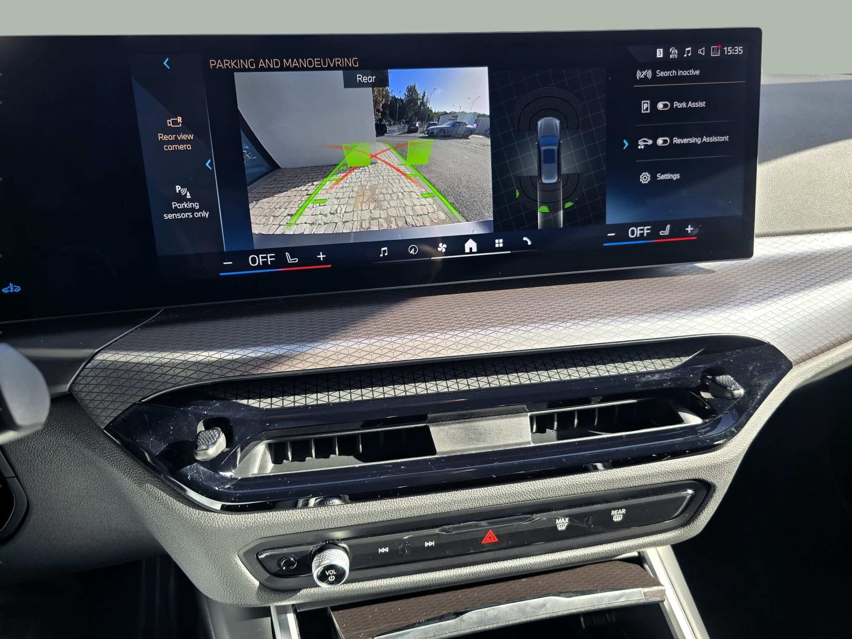 BMW Série 3 320d Touring color Gris. Año 2025. 140KW(190CV). Diesel. En concesionario Santogal Oeiras de Oeiras