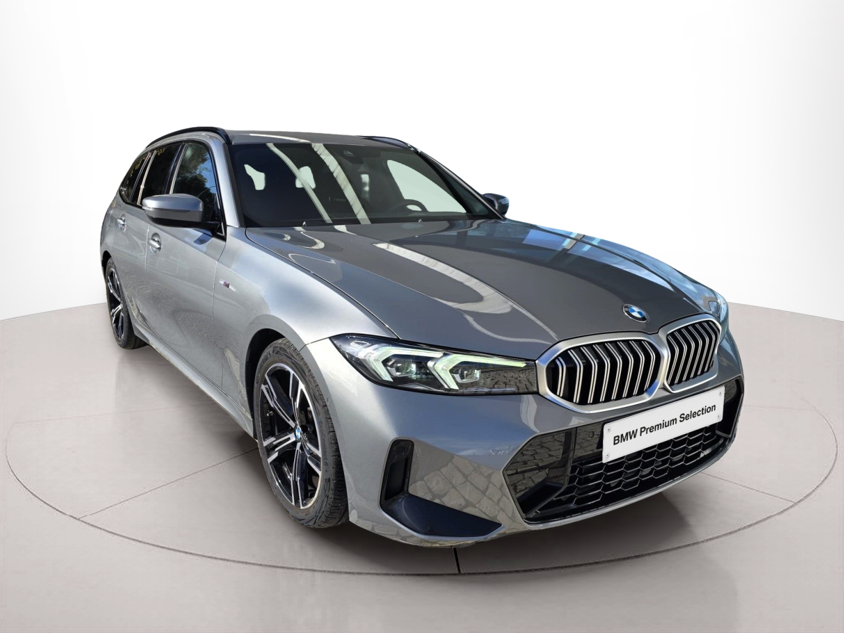 BMW Série 3 320d Touring color Gris. Año 2025. 140KW(190CV). Diesel. En concesionario Santogal Oeiras de Oeiras