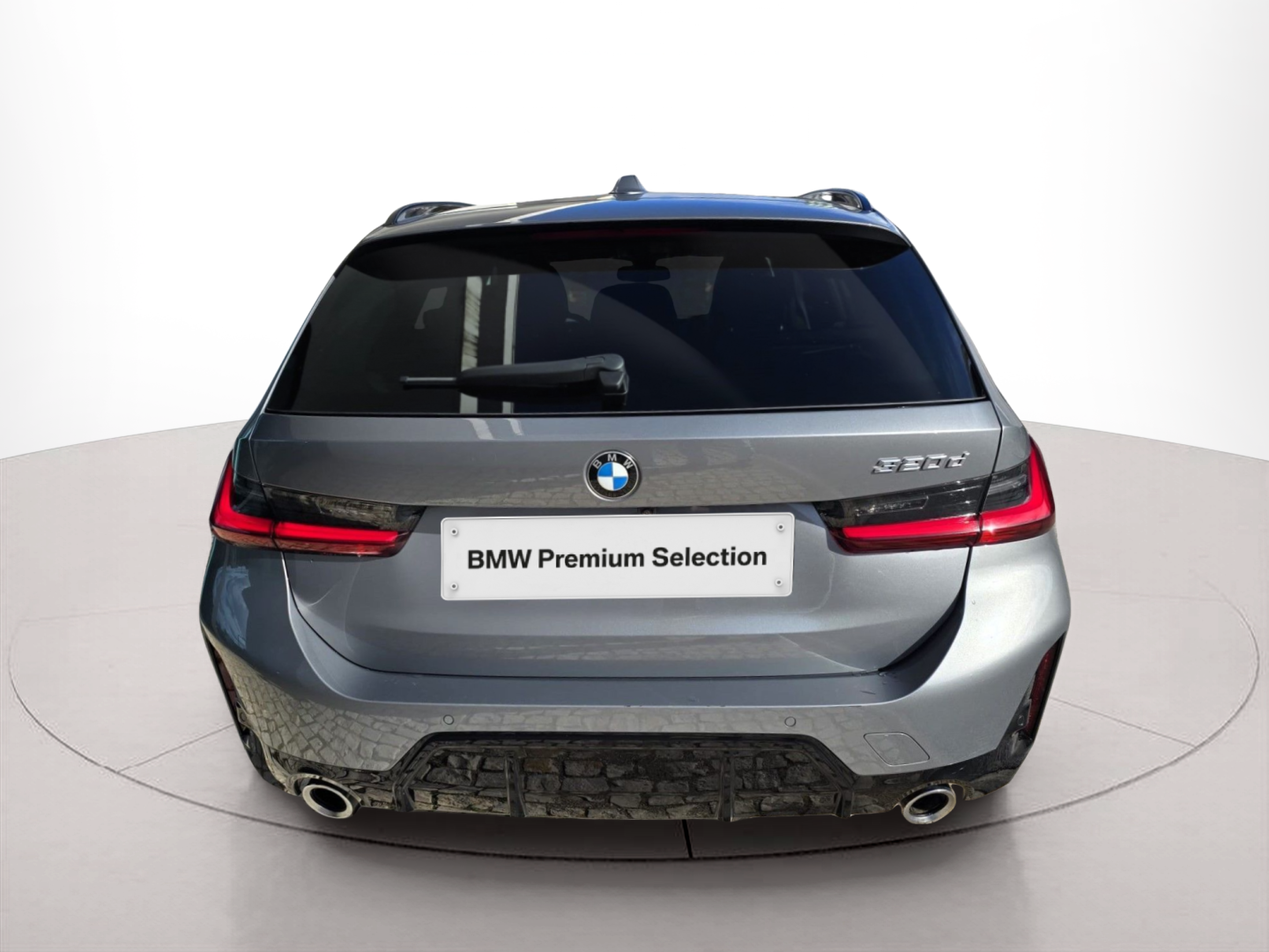 BMW Série 3 320d Touring color Gris. Año 2025. 140KW(190CV). Diesel. En concesionario Santogal Oeiras de Oeiras