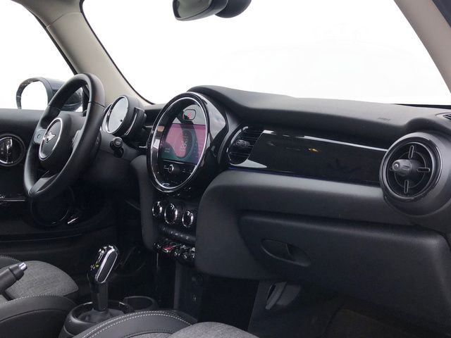 fotoG 7 del MINI MINI Cooper 100 kW (136 CV) 136cv Gasolina del 2022 en Madrid