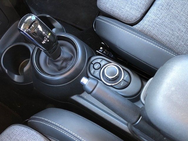 fotoG 16 del MINI MINI Cooper 100 kW (136 CV) 136cv Gasolina del 2022 en Madrid