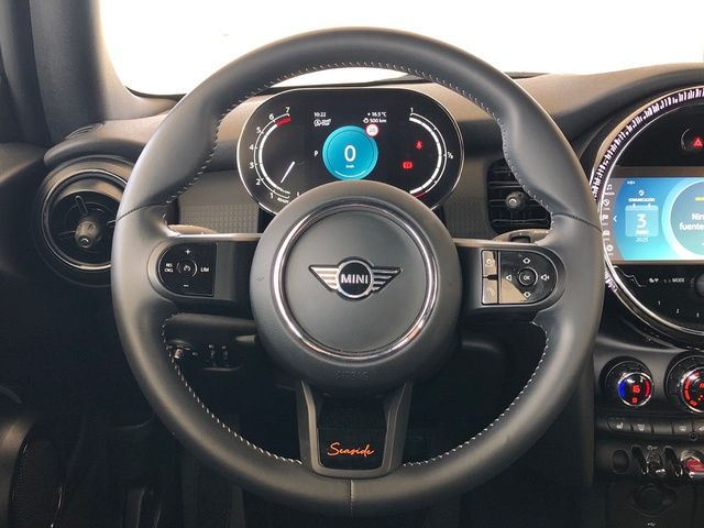 fotoG 13 del MINI MINI Cooper Cabrio 100 kW (136 CV) 136cv Gasolina del 2024 en Madrid