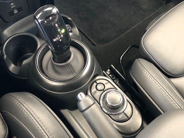 fotoG 16 del MINI MINI Cooper Cabrio 100 kW (136 CV) 136cv Gasolina del 2024 en Madrid