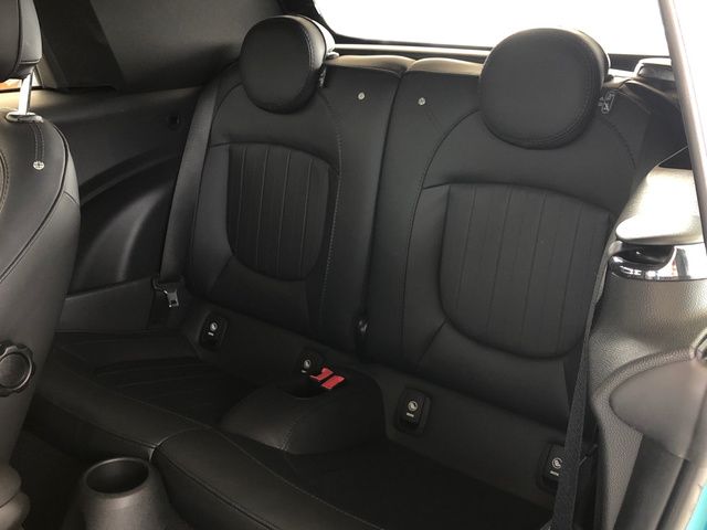 fotoG 8 del MINI MINI Cooper Cabrio 100 kW (136 CV) 136cv Gasolina del 2024 en Madrid