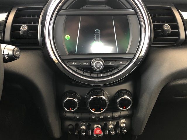 fotoG 15 del MINI MINI 5 Puertas Cooper 100 kW (136 CV) 136cv Gasolina del 2019 en Madrid