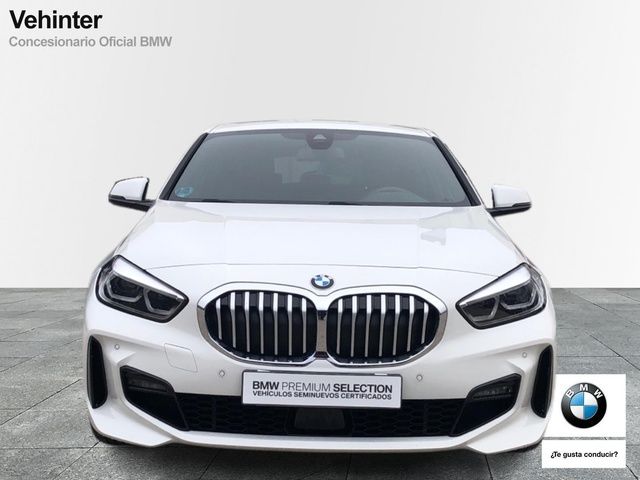Fotos de BMW Serie 1 118d color Blanco. Año 2021. 110KW(150CV). Diésel. En concesionario Vehinter Getafe de Madrid