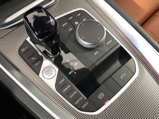 BMW Z4 M40i Cabrio color Negro. Año 2022. 250KW(340CV). Gasolina. En concesionario Vehinter Getafe de Madrid