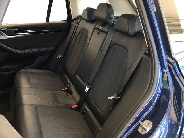 BMW X3 xDrive20d color Azul. Año 2021. 140KW(190CV). Diésel. En concesionario Vehinter Getafe de Madrid