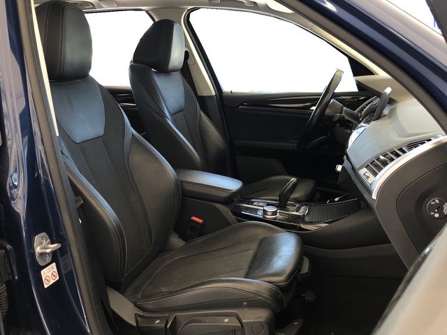 BMW X3 xDrive20d color Azul. Año 2021. 140KW(190CV). Diésel. En concesionario Vehinter Getafe de Madrid