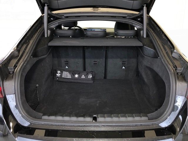 BMW Serie 4 420d Gran Coupe color Negro. Año 2025. 140KW(190CV). Diésel. En concesionario Vehinter Getafe de Madrid