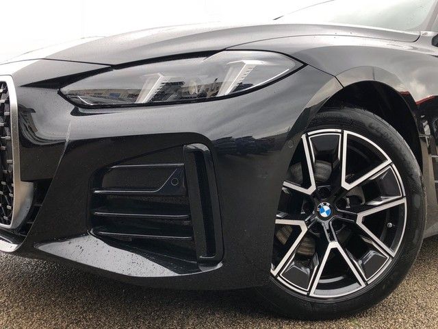 BMW Serie 4 420d Gran Coupe color Negro. Año 2025. 140KW(190CV). Diésel. En concesionario Vehinter Getafe de Madrid
