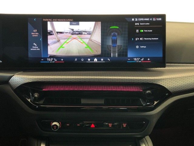 BMW Serie 4 420d Gran Coupe color Negro. Año 2025. 140KW(190CV). Diésel. En concesionario Vehinter Getafe de Madrid