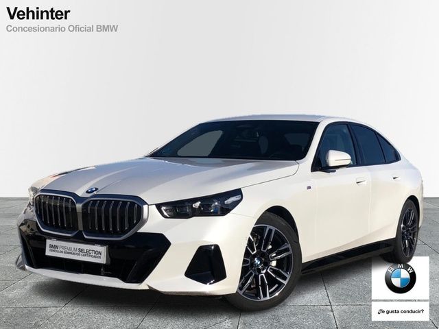 Fotos de BMW Serie 5 520d color Blanco. Año 2025. 145KW(197CV). Diésel. En concesionario Vehinter Getafe de Madrid