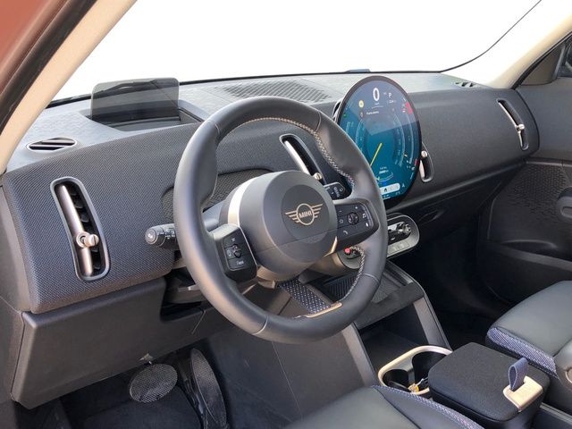 fotoG 12 del MINI MINI Countryman D 120 kW (163 CV) 163cv Diésel del 2024 en Madrid