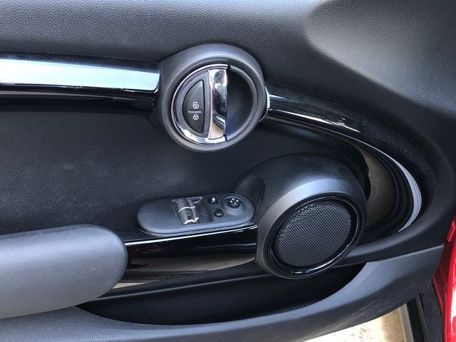 fotoG 10 del MINI MINI Cooper SE 135 kW (184 CV) 184cv Eléctrico del 2020 en Madrid