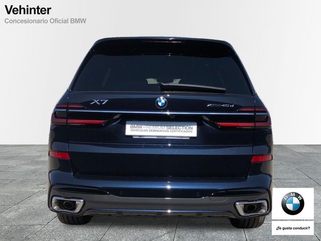 BMW X7 xDrive40d color Negro. Año 2025. 259KW(352CV). Diésel. En concesionario Vehinter Getafe de Madrid